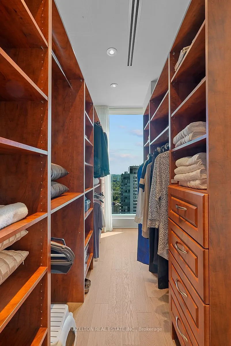 50 Yorkville Avenue #3302