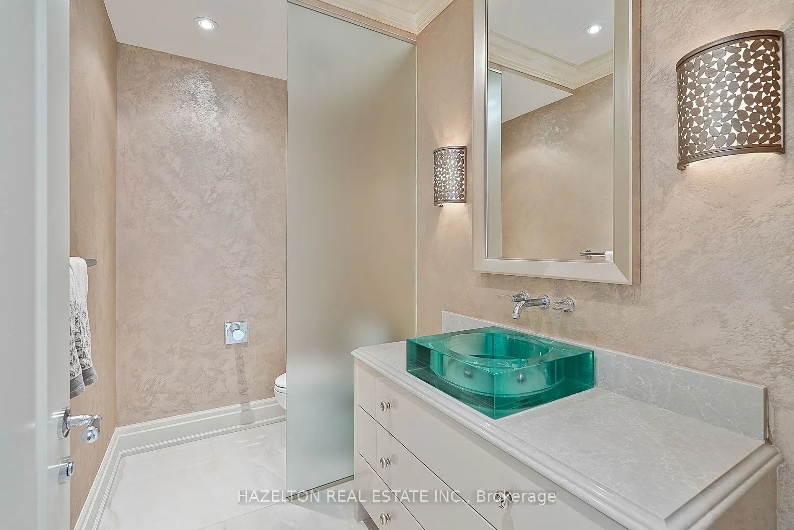 50 Yorkville Avenue #3302