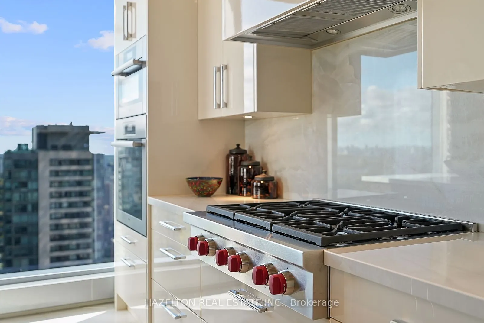 50 Yorkville Avenue #3302