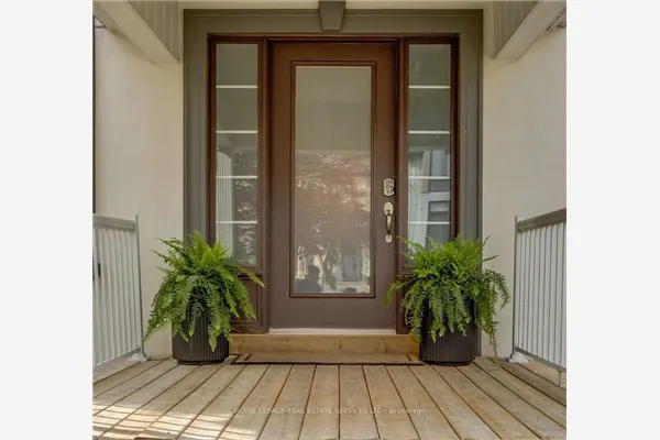 37 Johnston Avenue