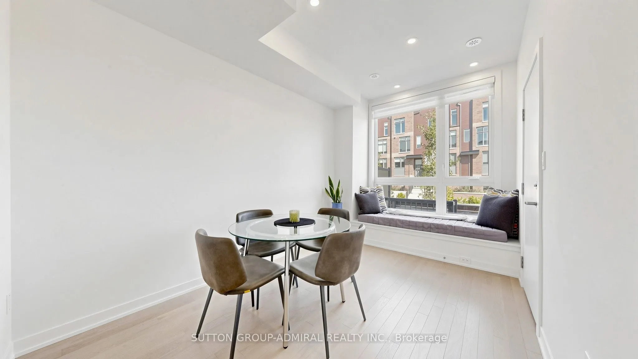 70 Green Gardens Boulevard #1