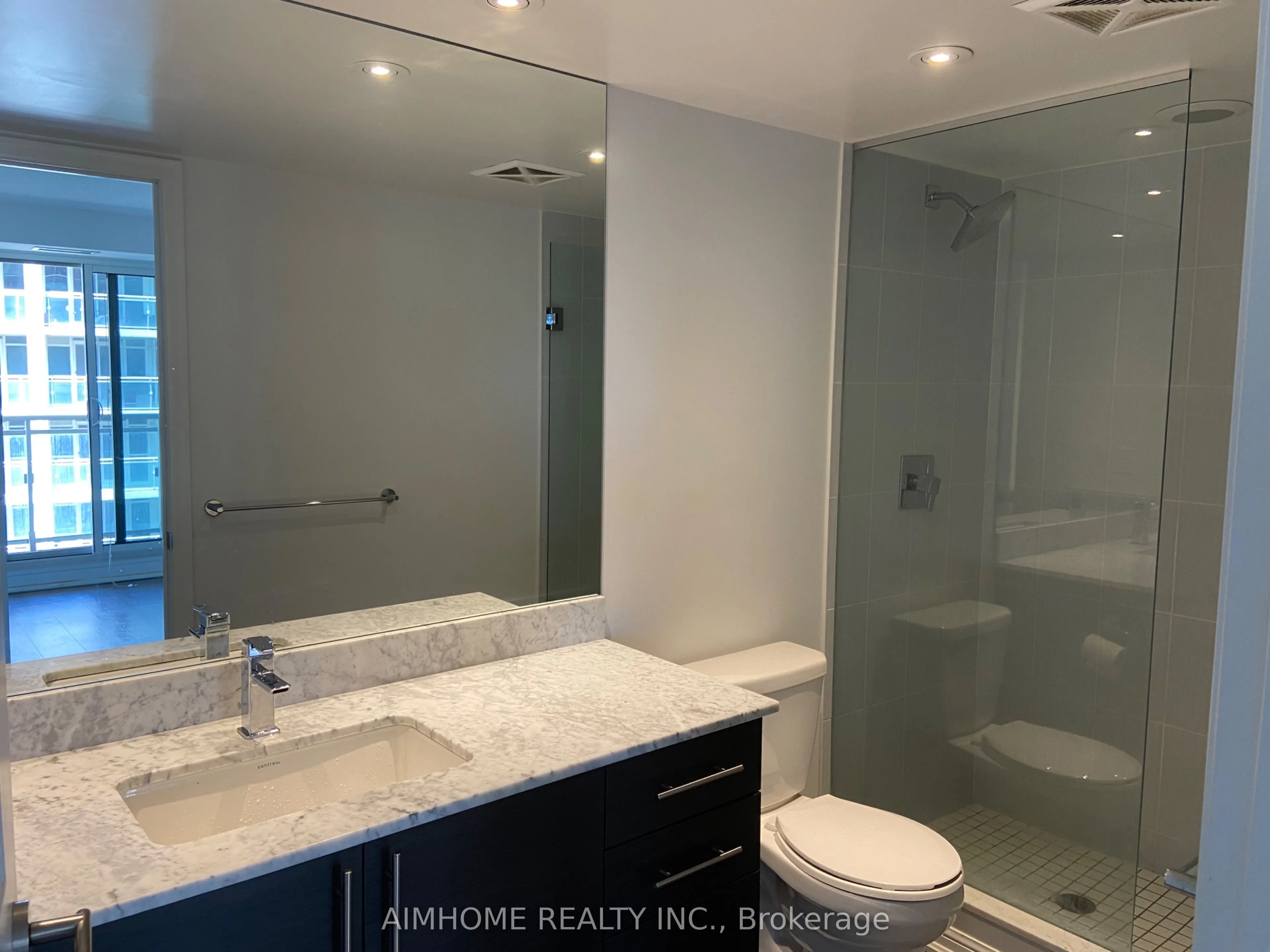 35 Bastion Street #1802