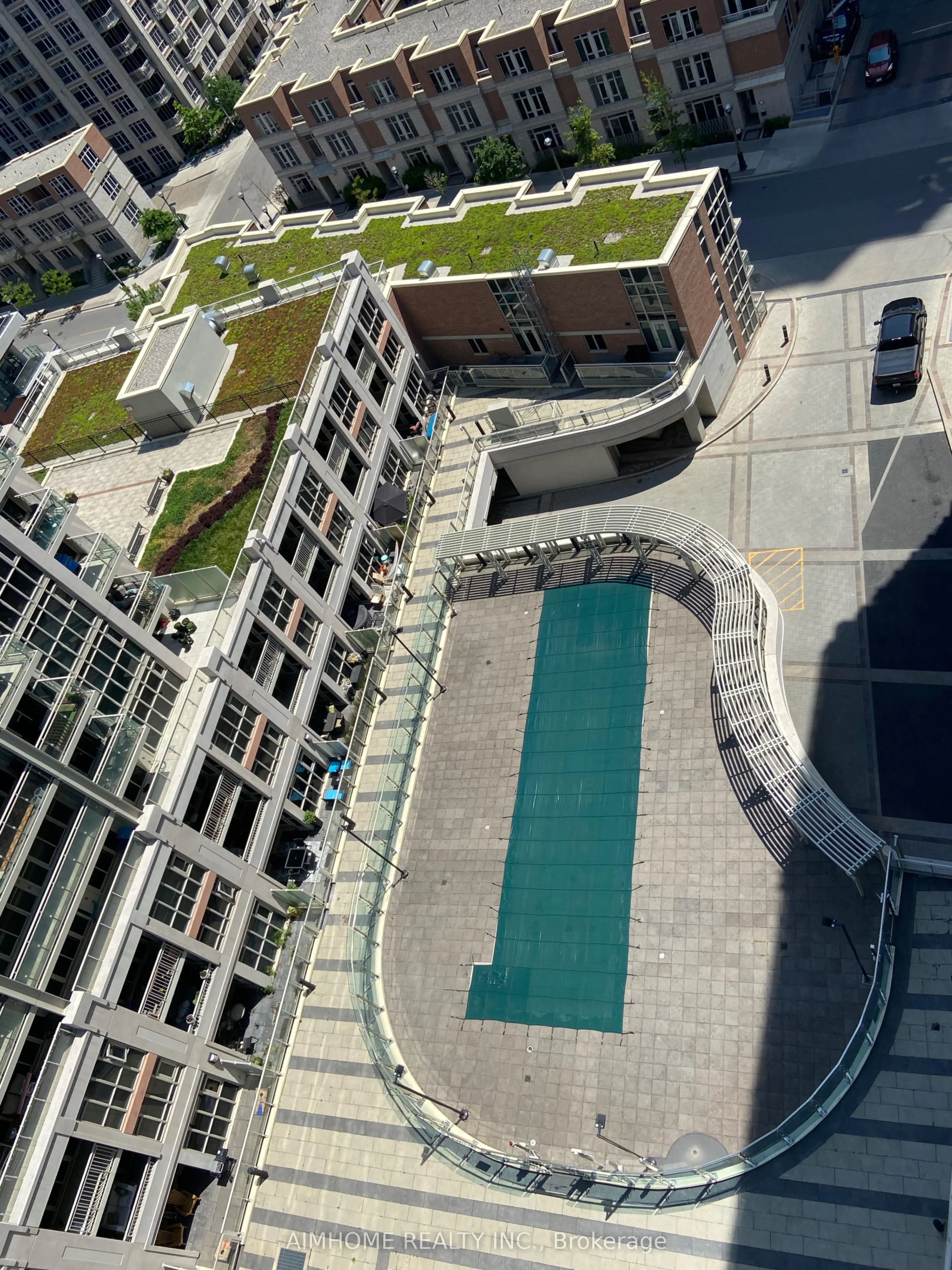 35 Bastion Street #1802