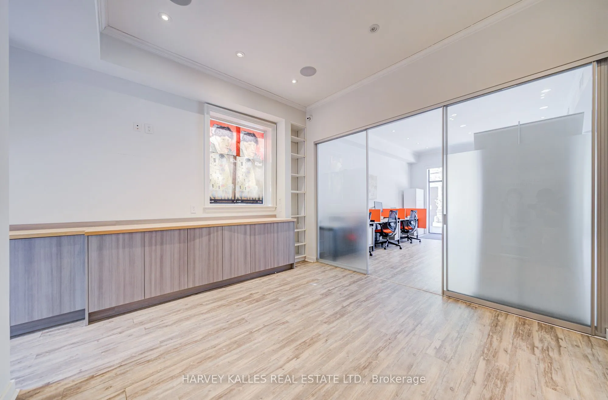 275 MacPherson Avenue #109
