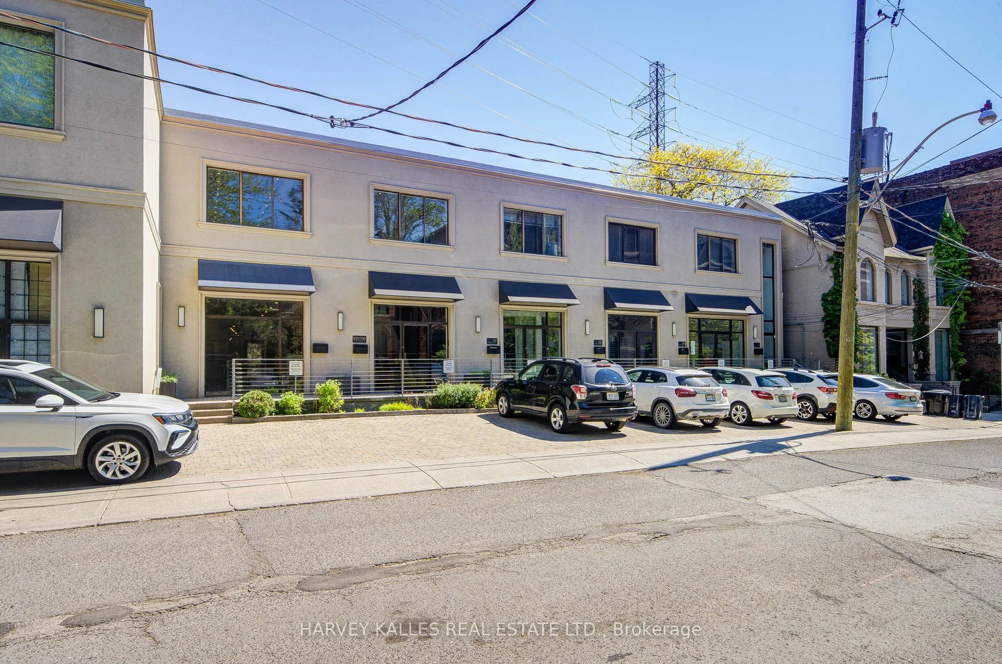 275 MacPherson Avenue #109