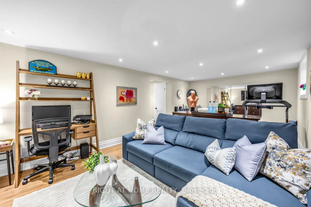 21 Austin Terrace