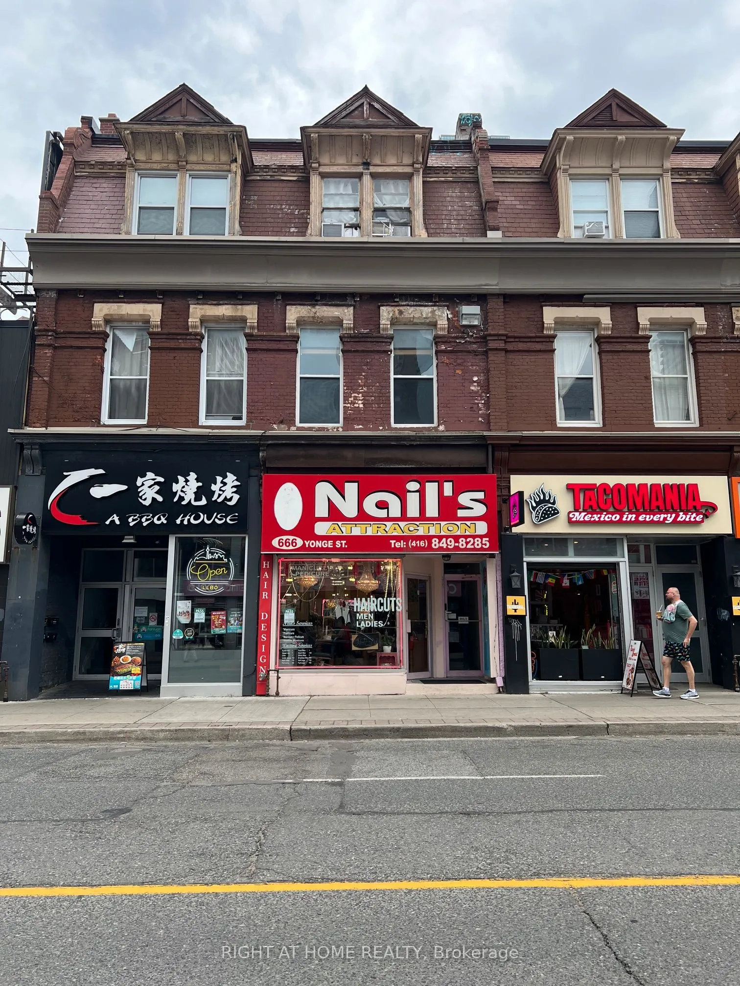 666 Yonge Street