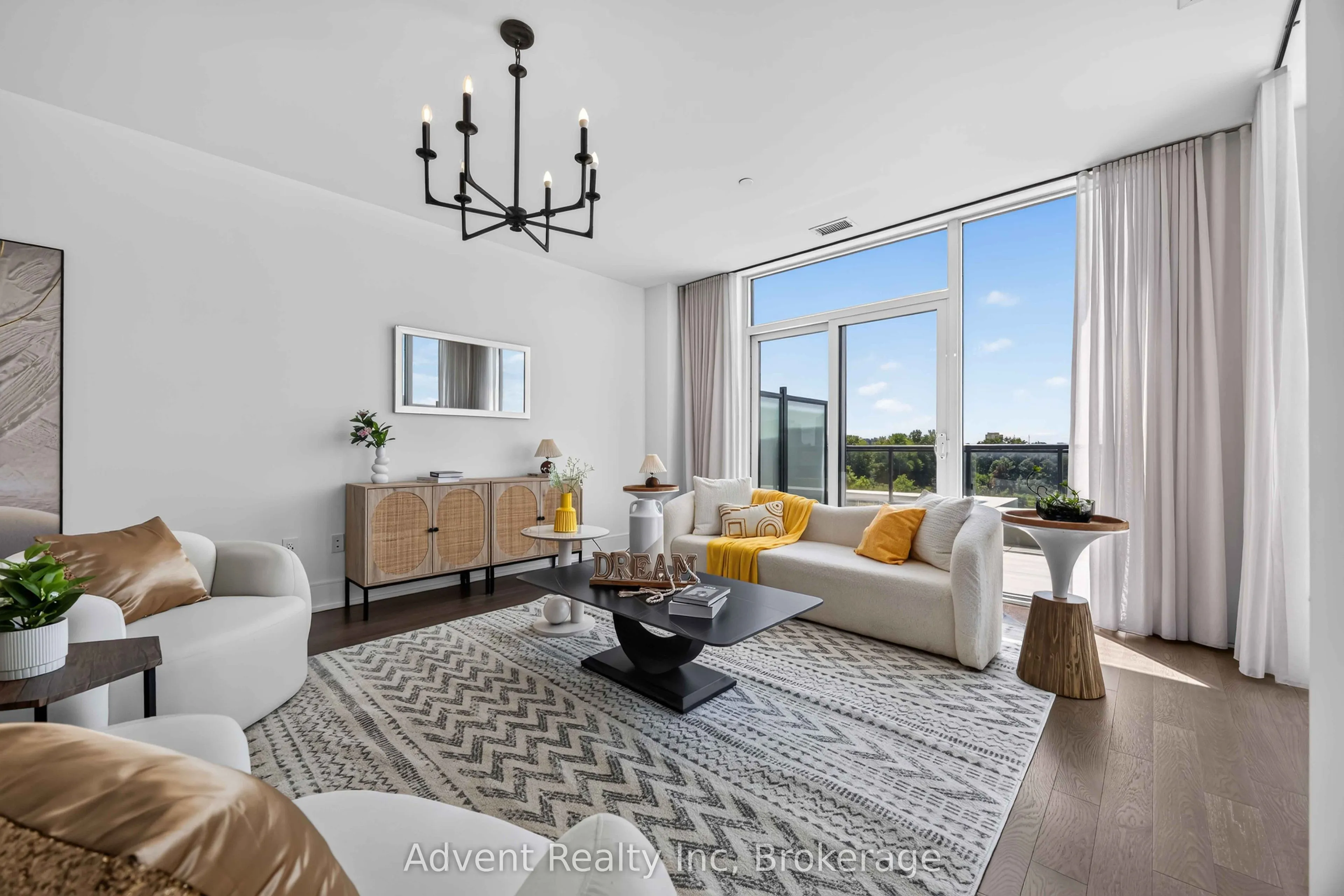 30 Inn On the Park Drive #518