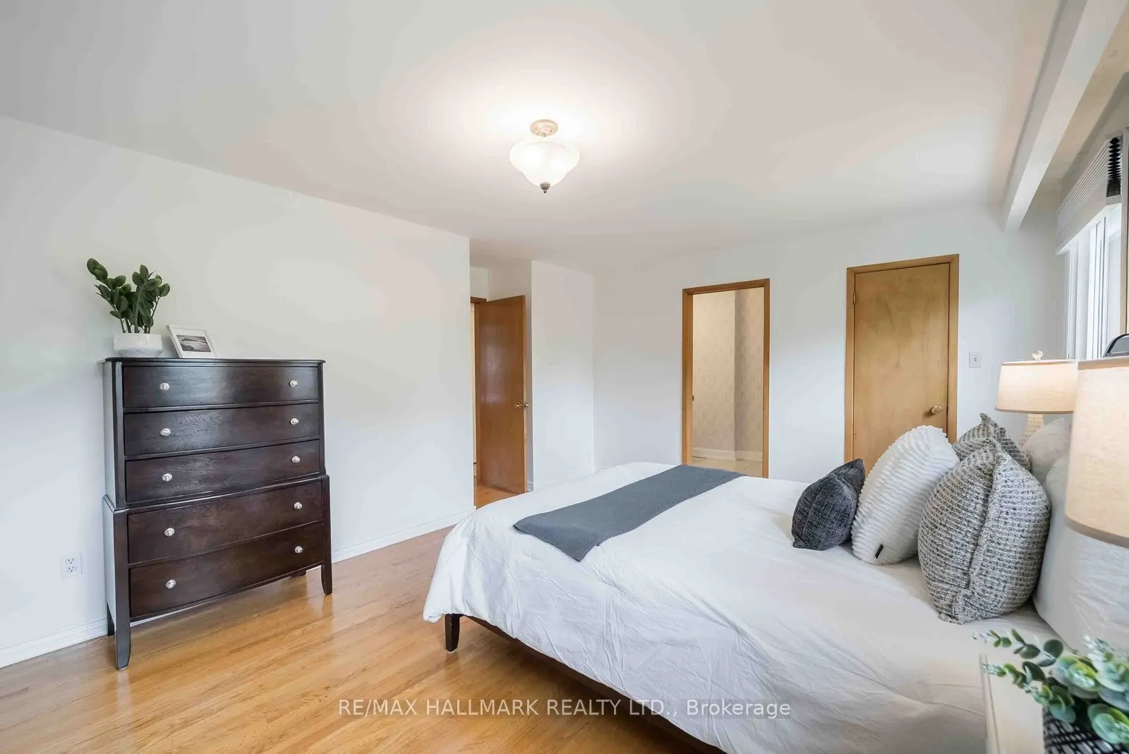 65 Baroness Crescent