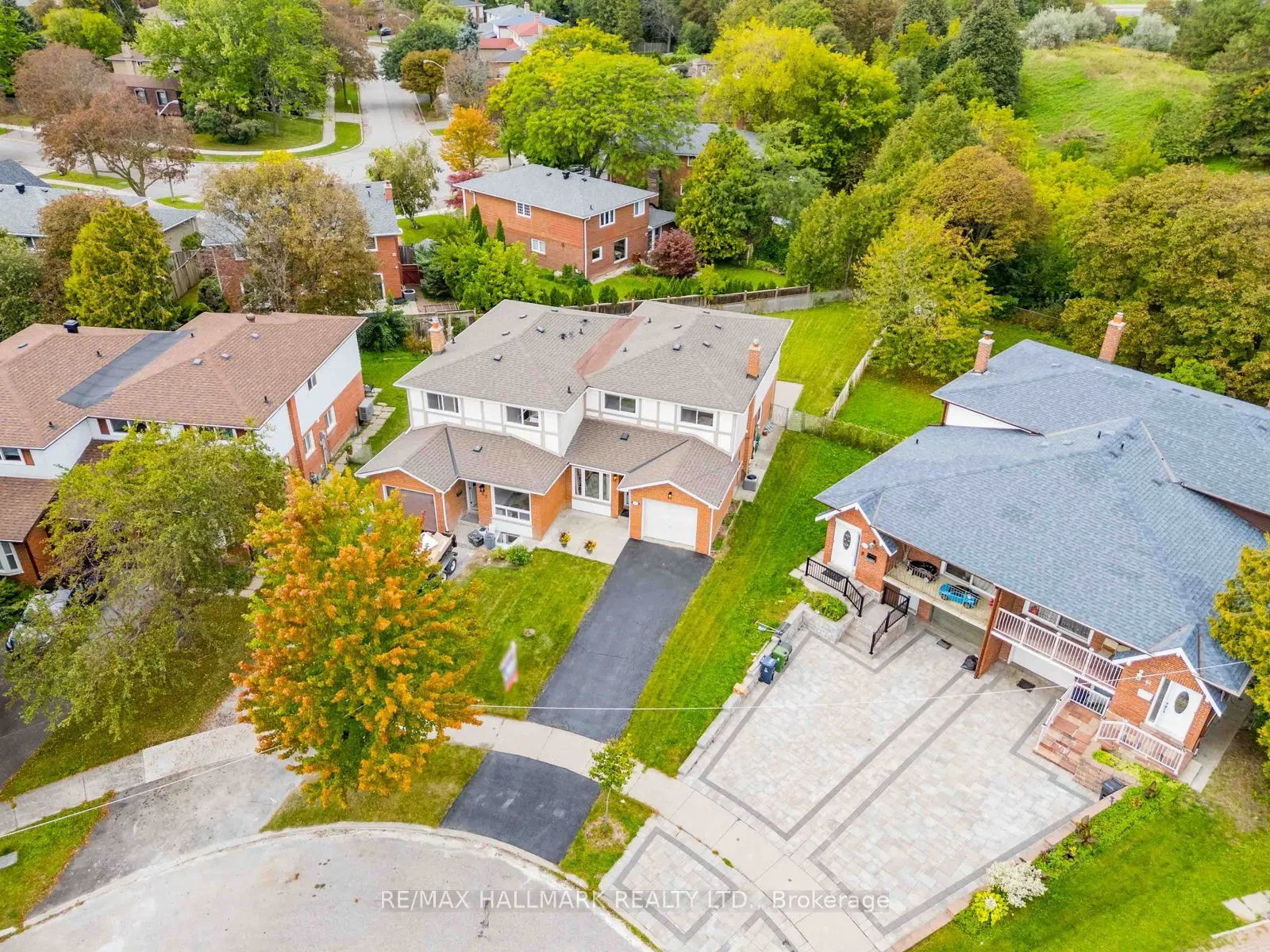 65 Baroness Crescent