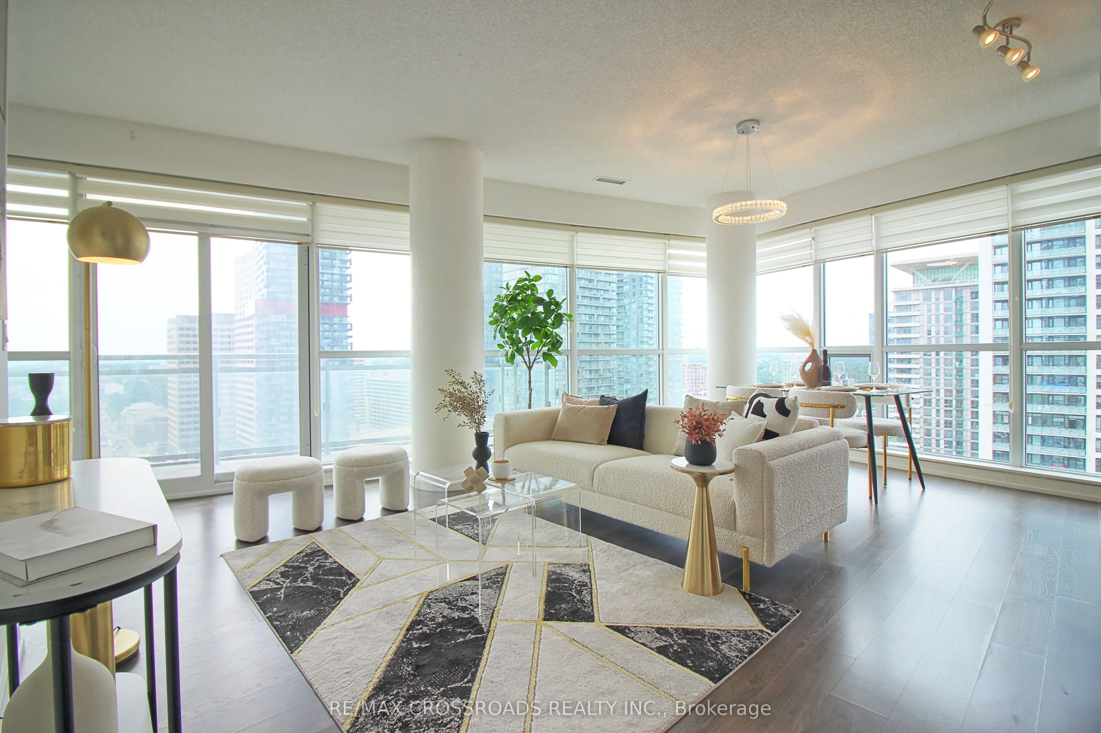 89 Dunfield Avenue #2202