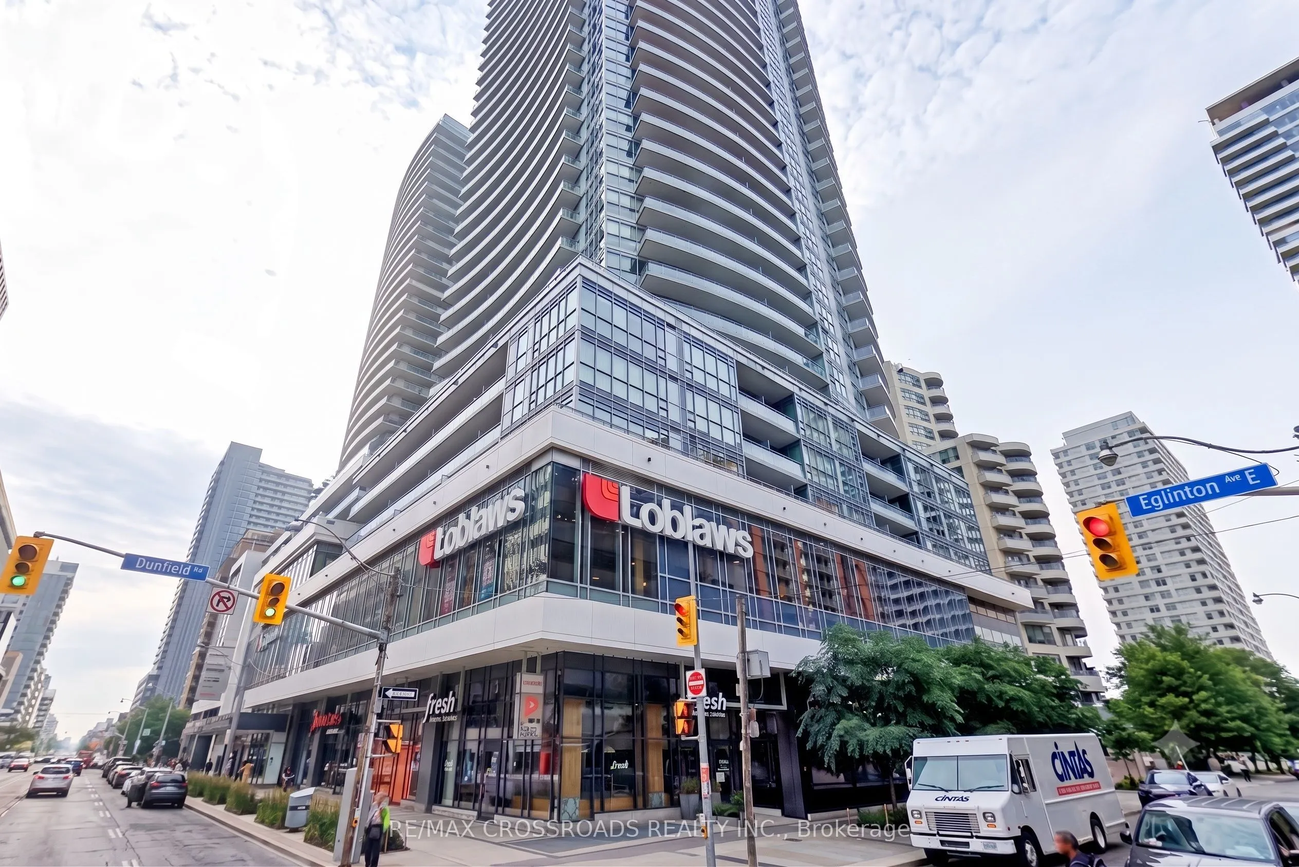 89 Dunfield Avenue #2202