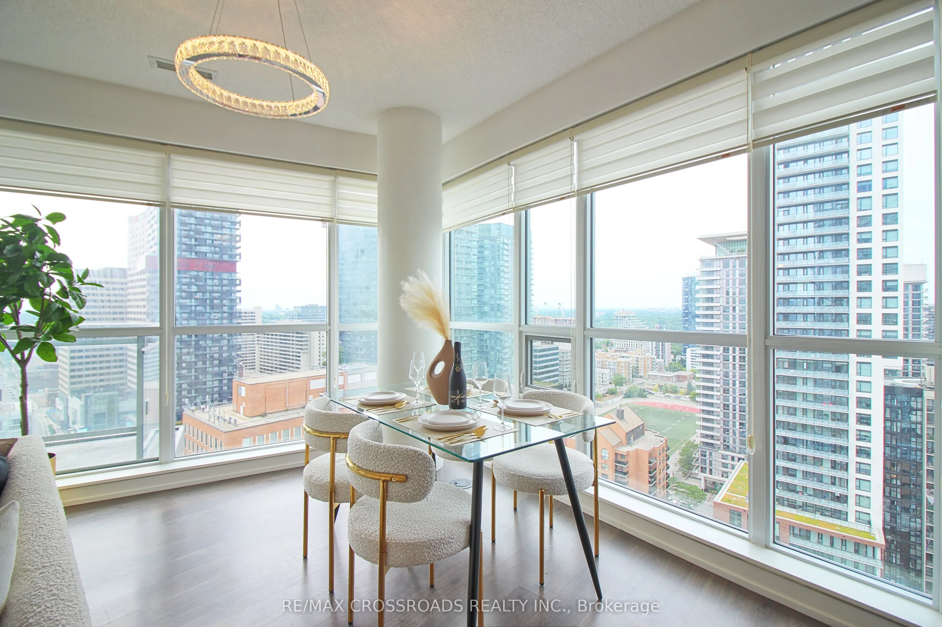 89 Dunfield Avenue #2202