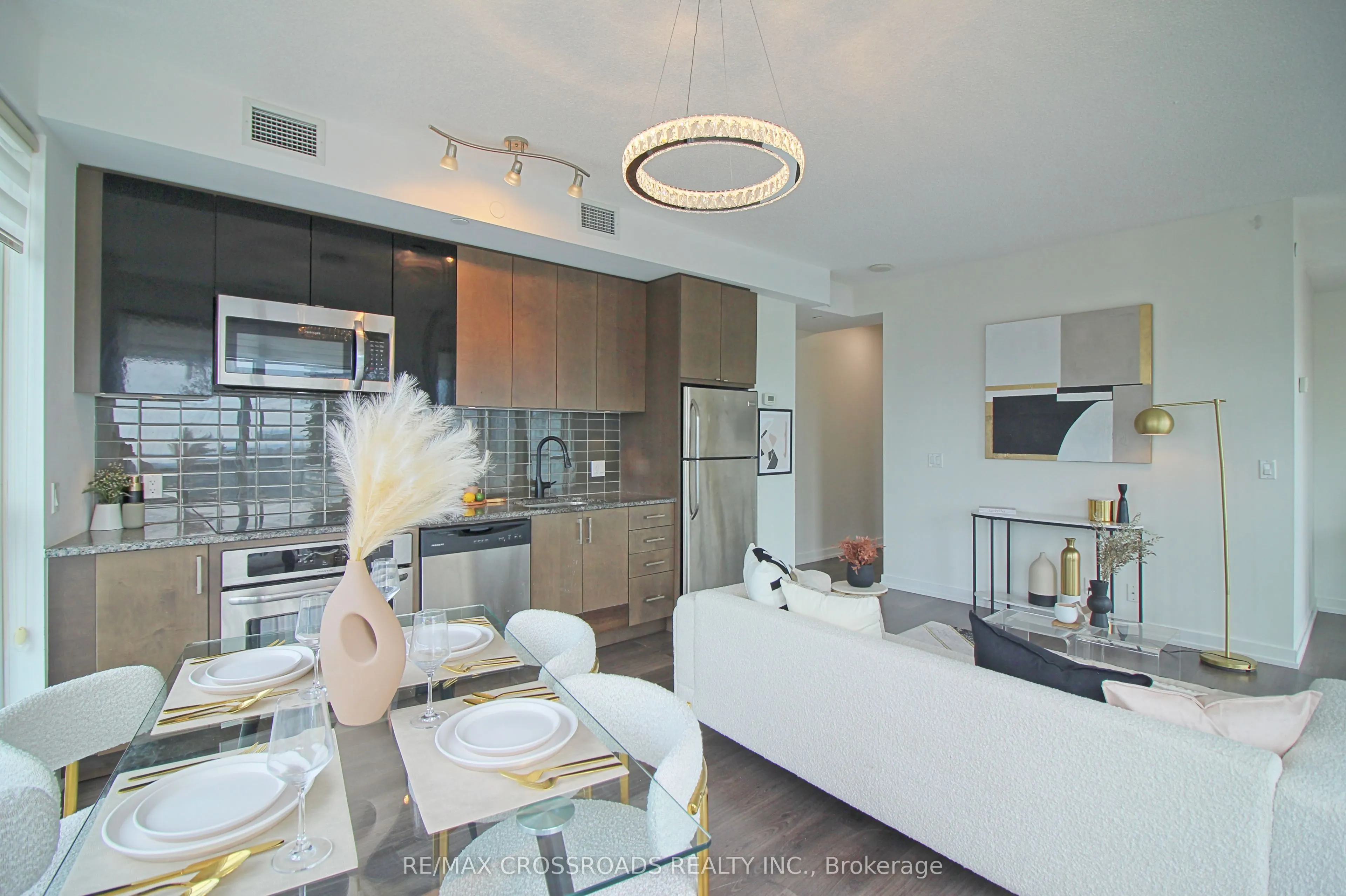 89 Dunfield Avenue #2202