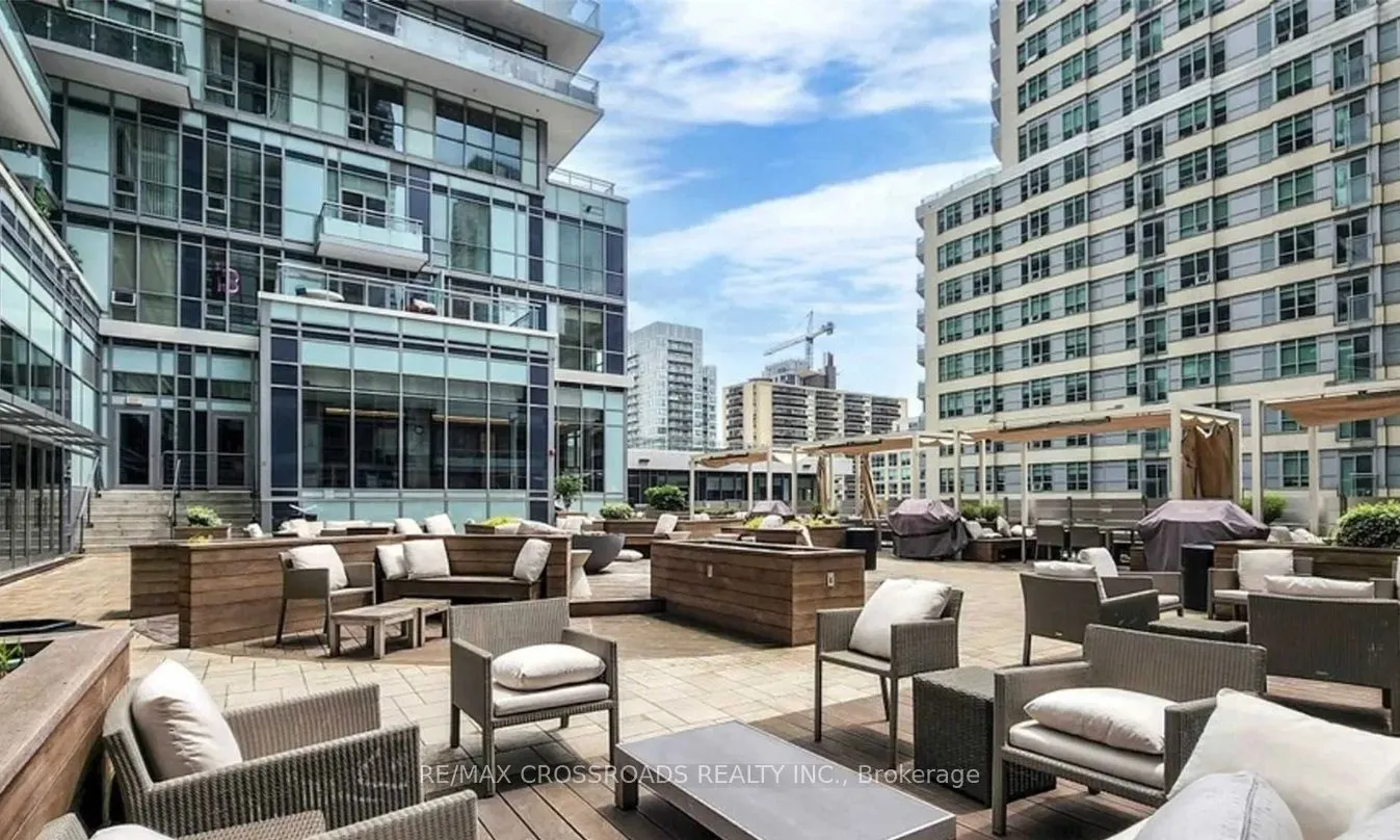 89 Dunfield Avenue #2202