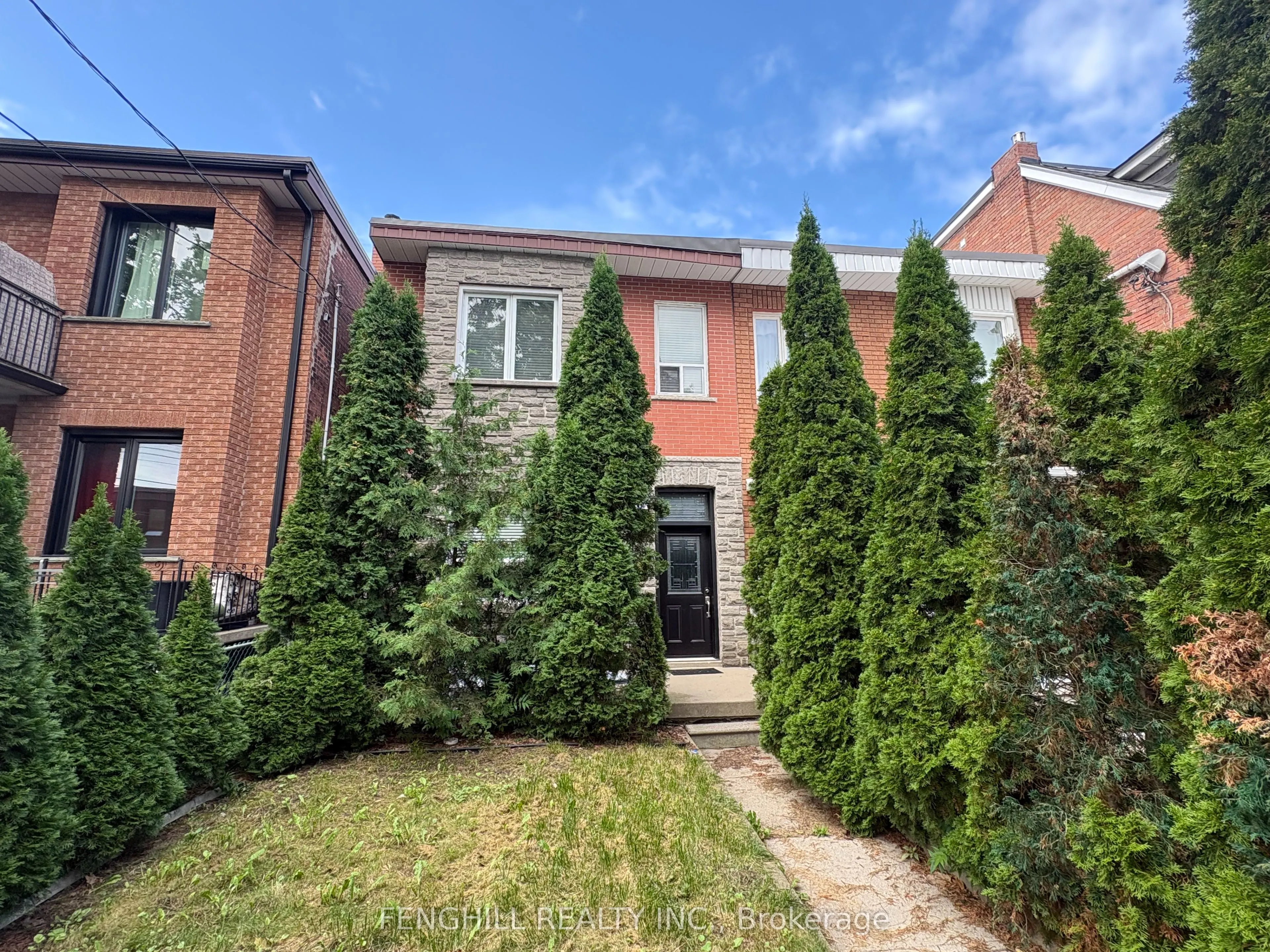 270 Clinton (Main Level) Street