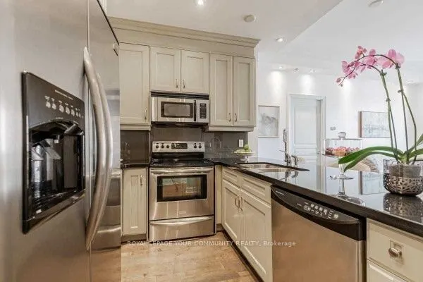20 Burkebrook Place #610
