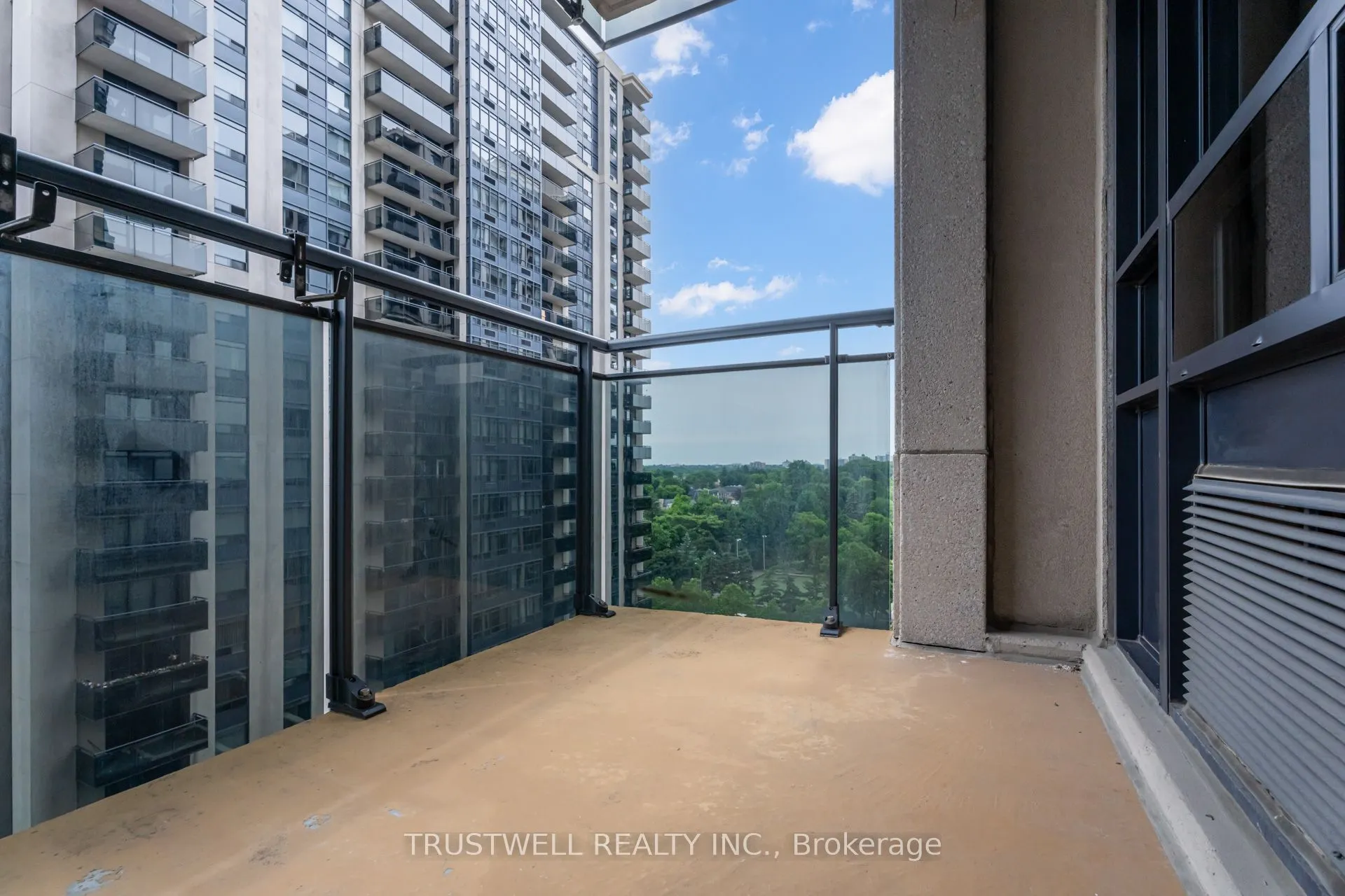 155 Beecroft Road #1501