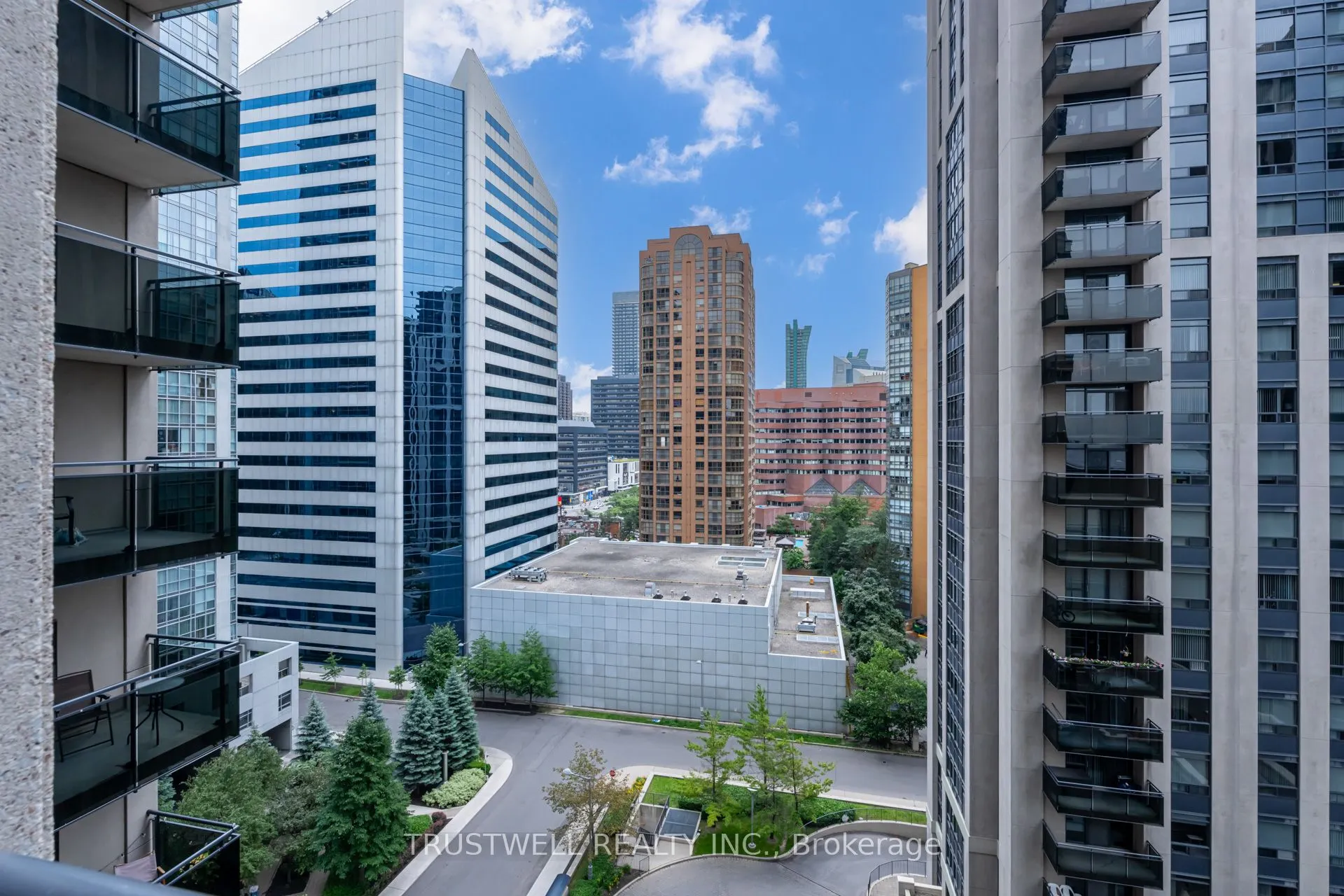 155 Beecroft Road #1501