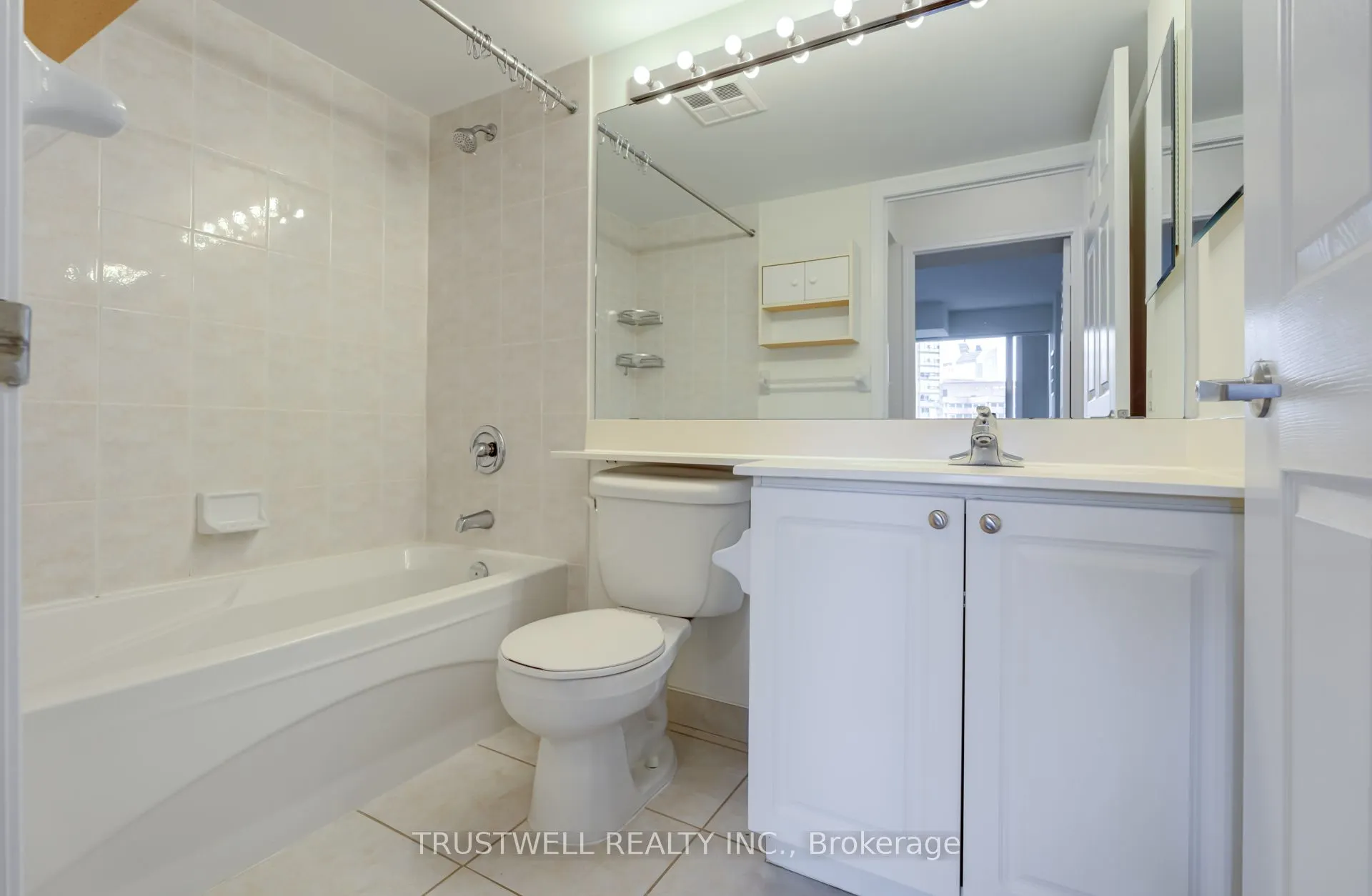 155 Beecroft Road #1501