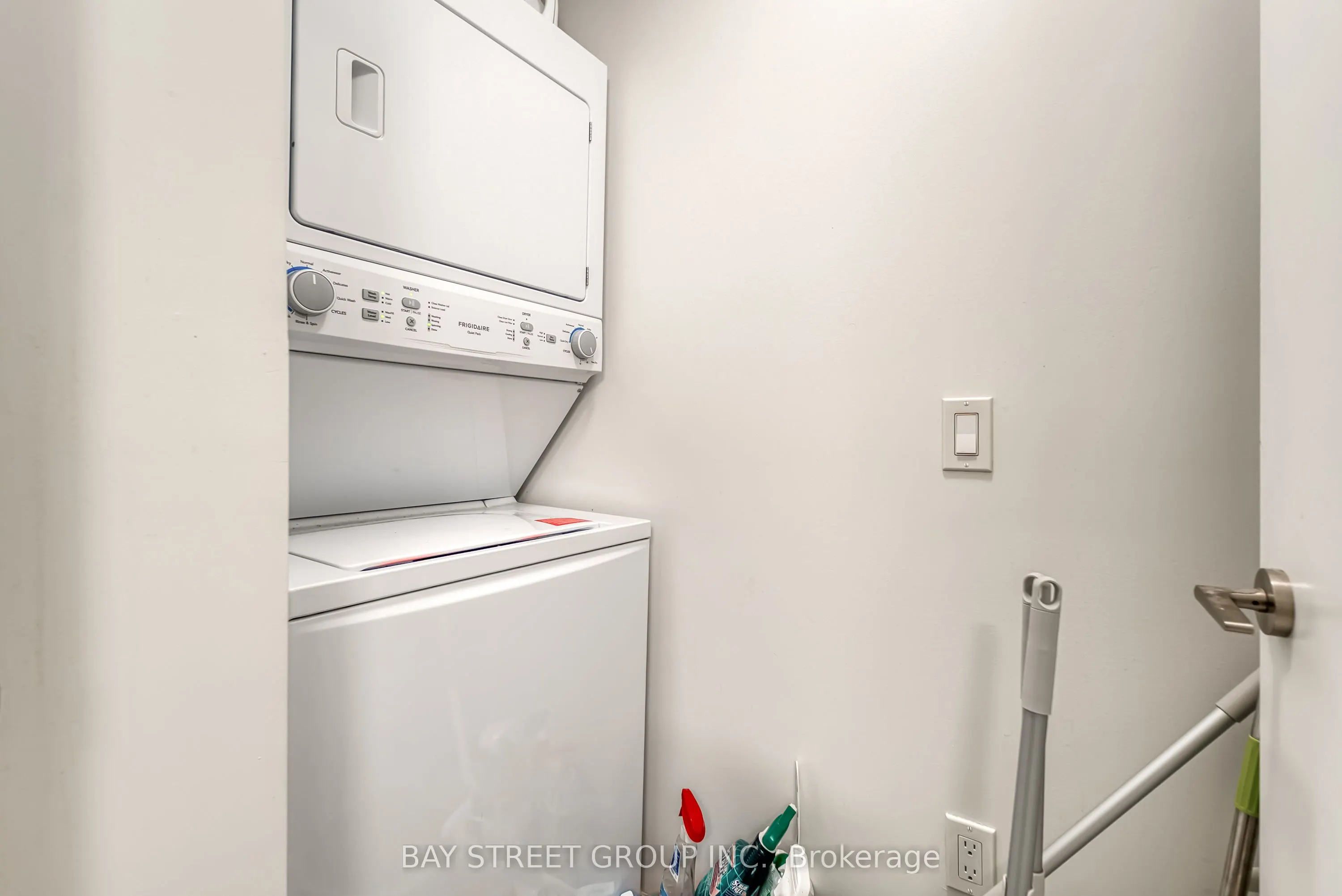 158 FRONT Street E #210
