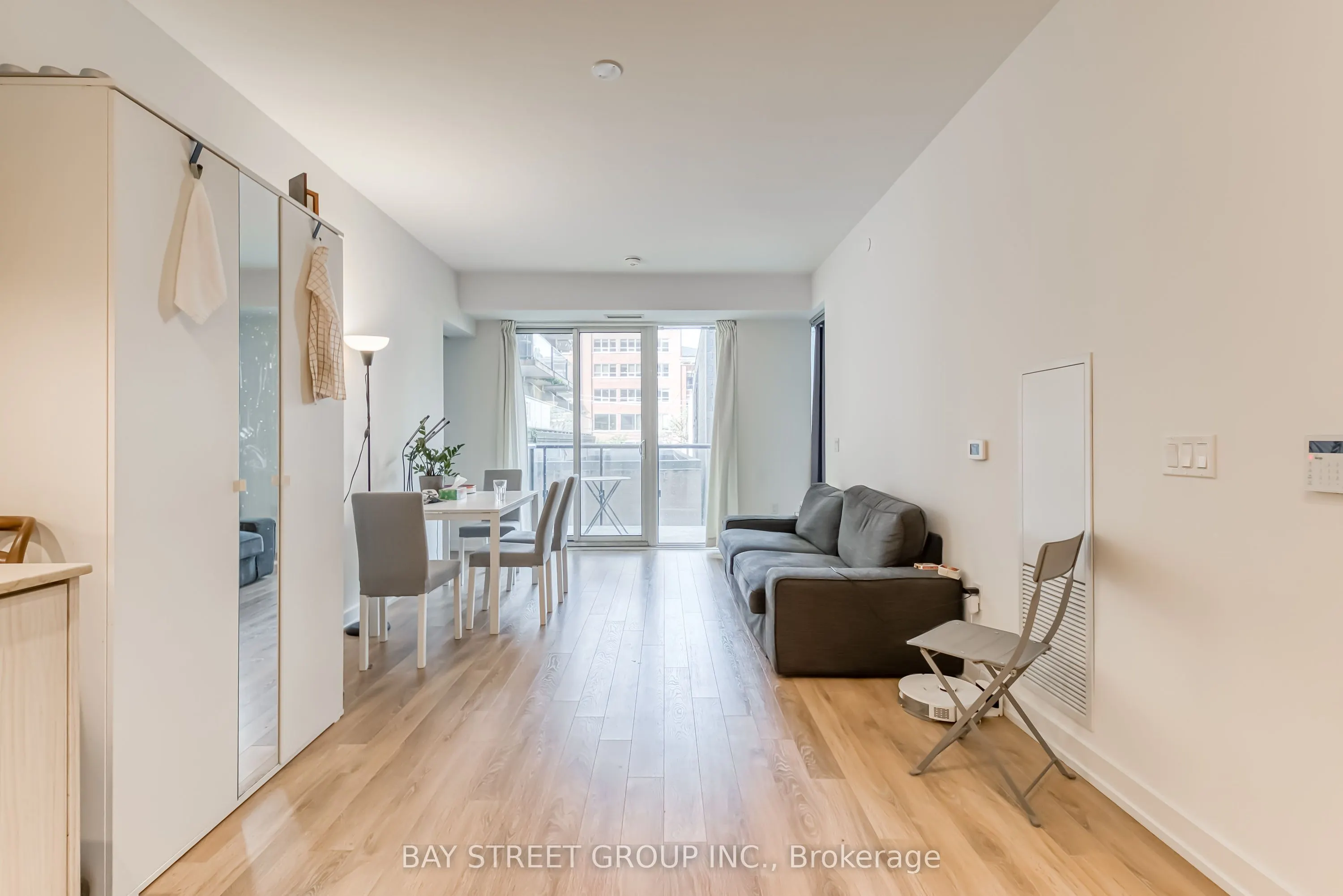 158 FRONT Street E #210