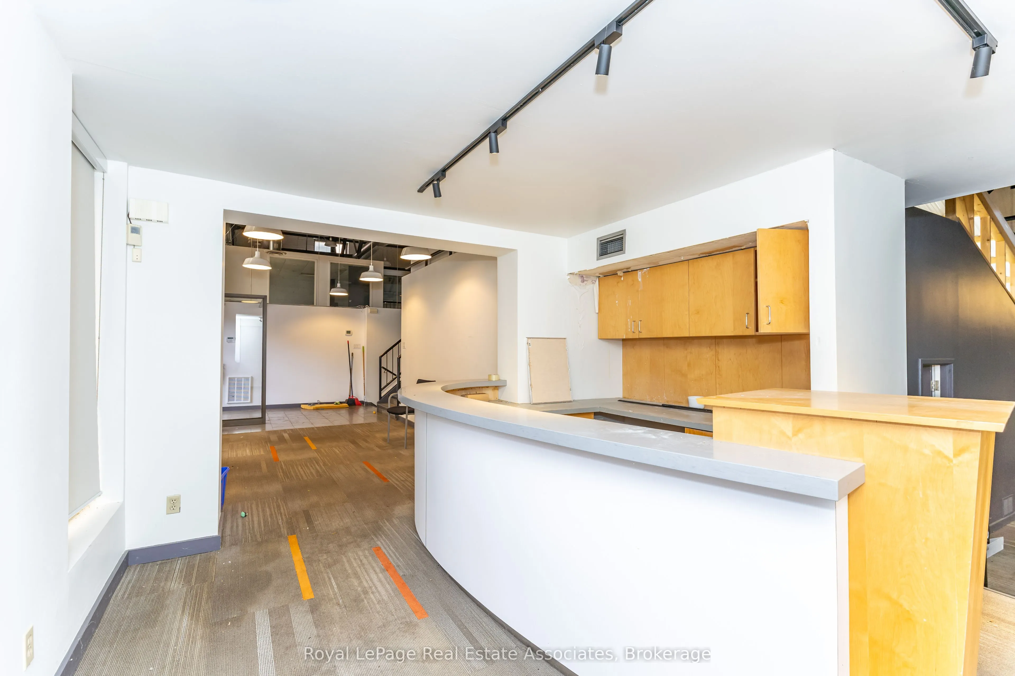 381 Richmond Street E #E