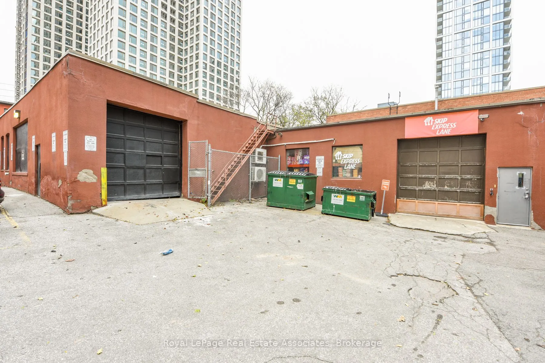 381 Richmond Street E