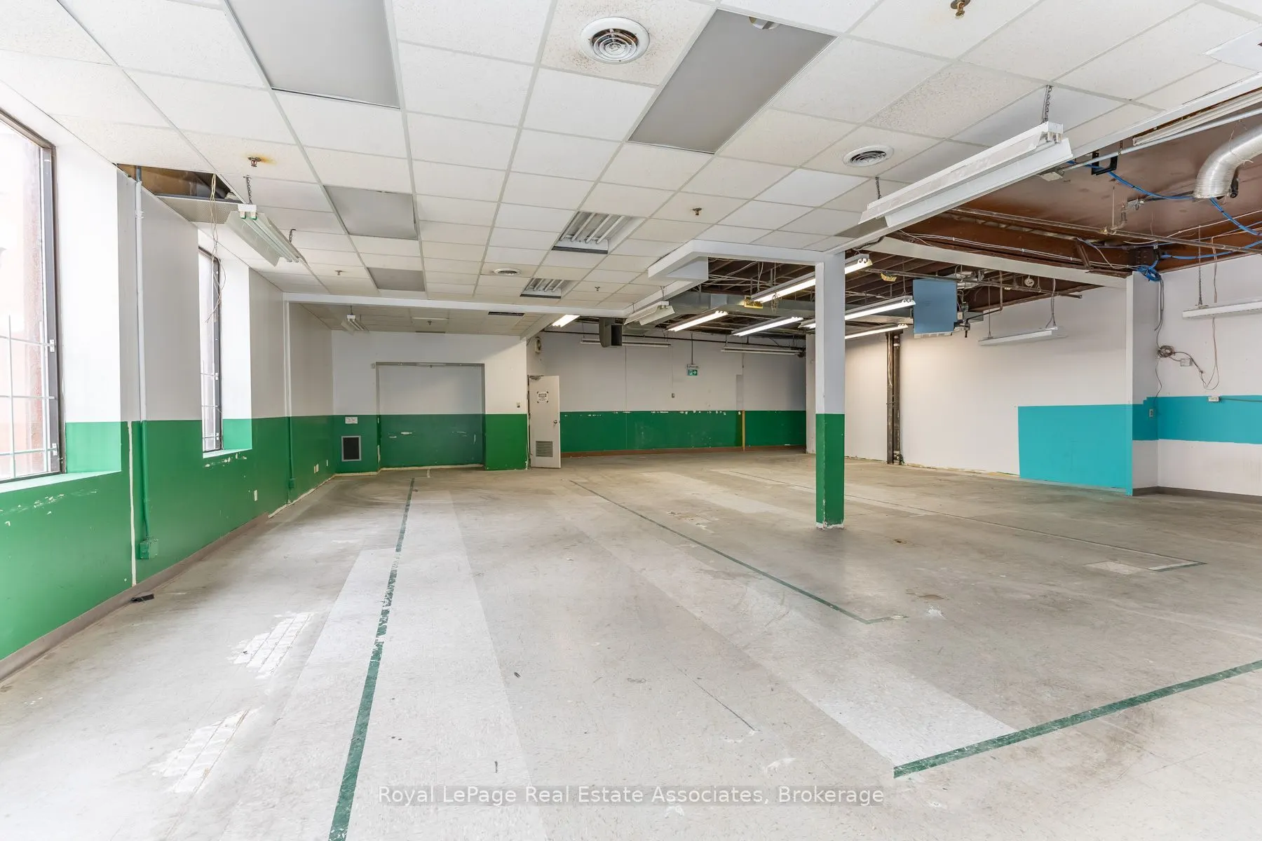 381 Richmond Street E