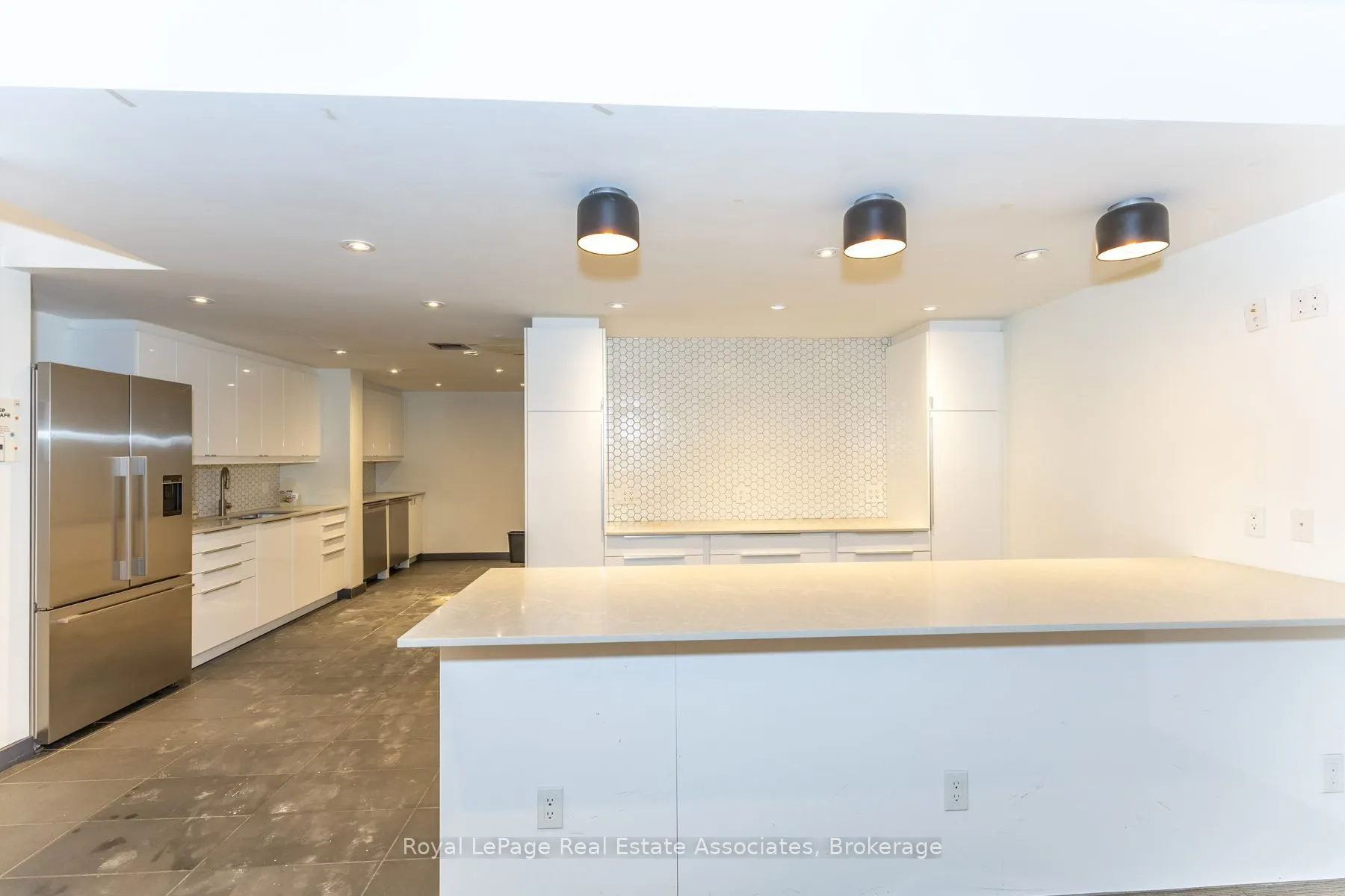 381 Richmond Street E