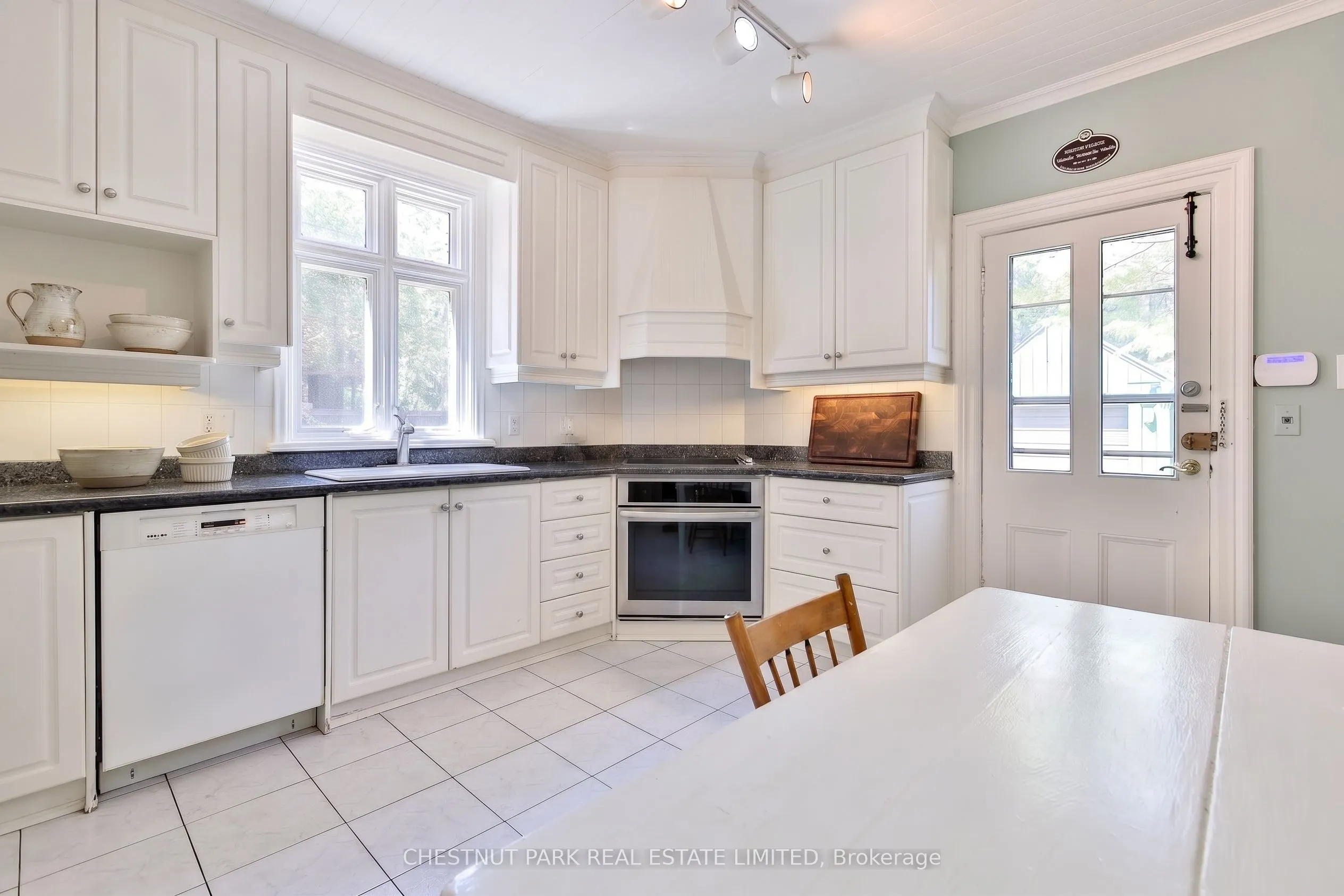 30 Elgin Avenue