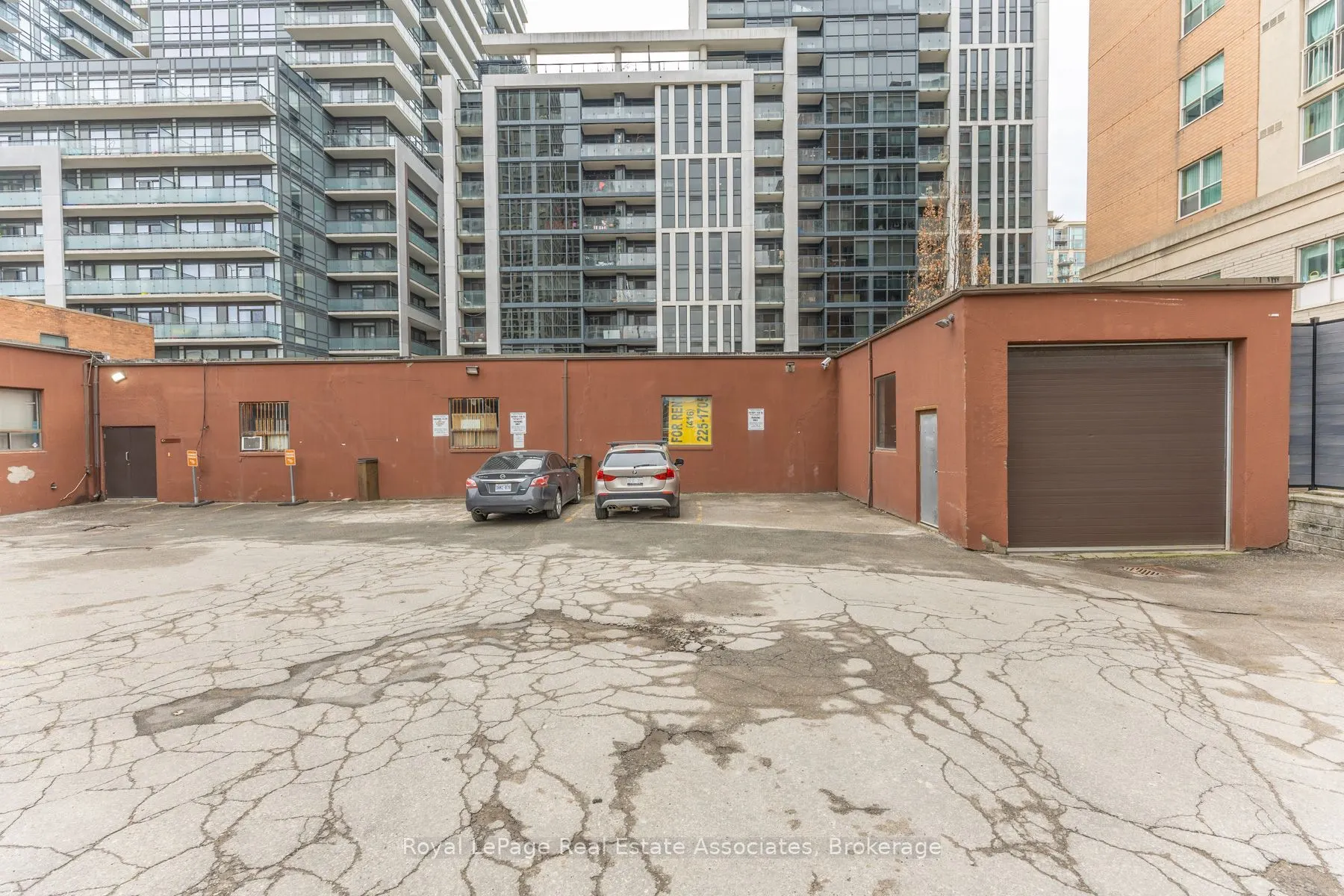 381 Richmond Street E #C E D