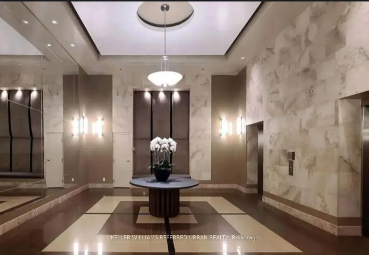 8 Park Road #PH 3705