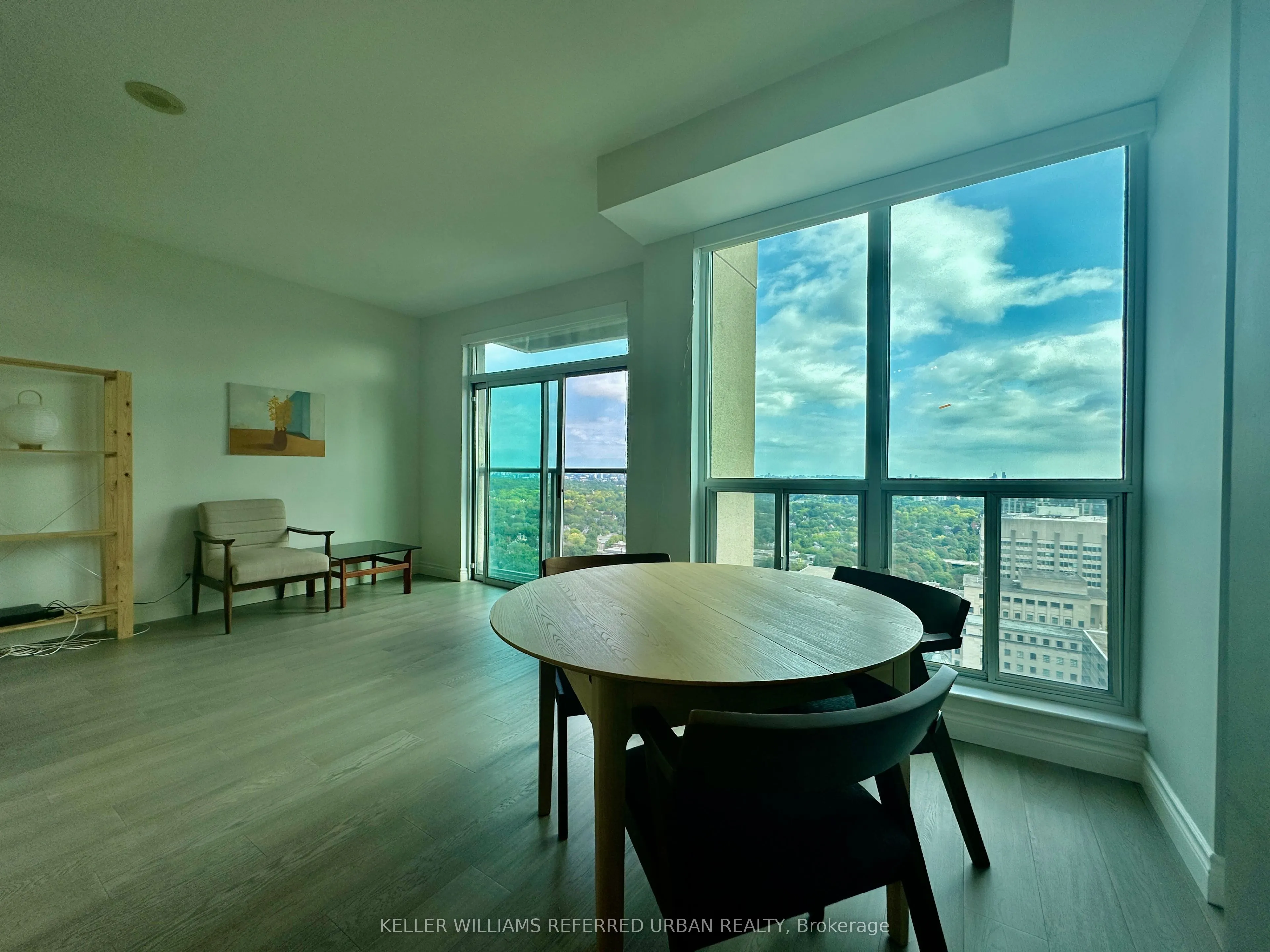 8 Park Road #PH 3705