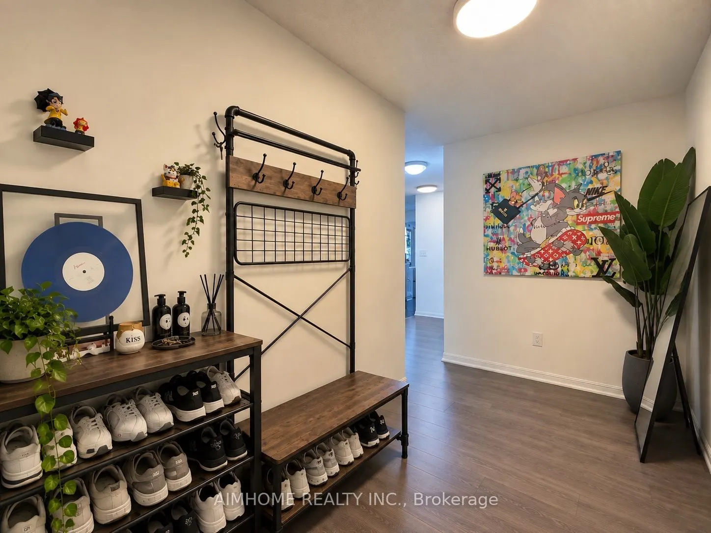400 Adelaide Street E #706