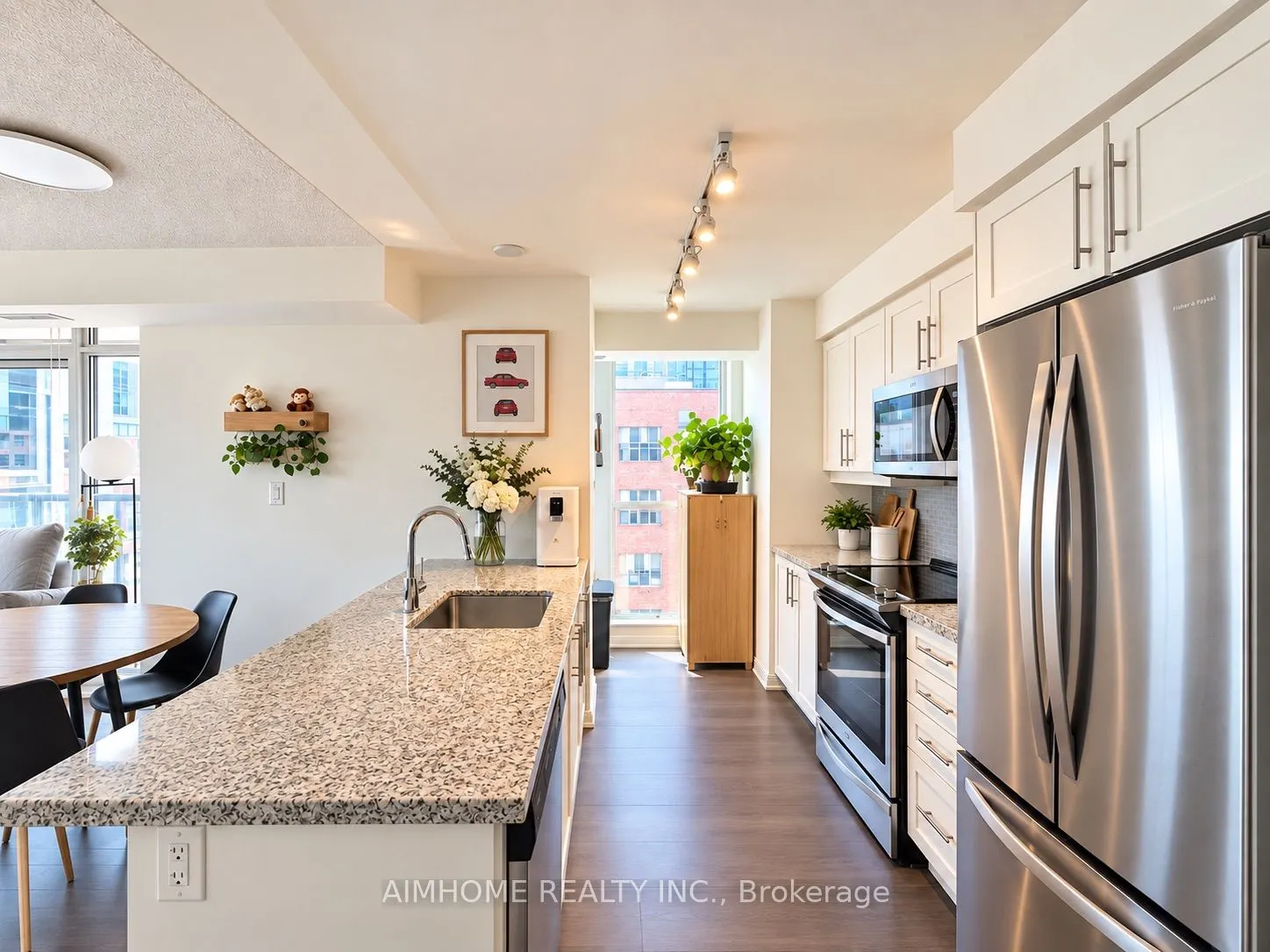 400 Adelaide Street E #706