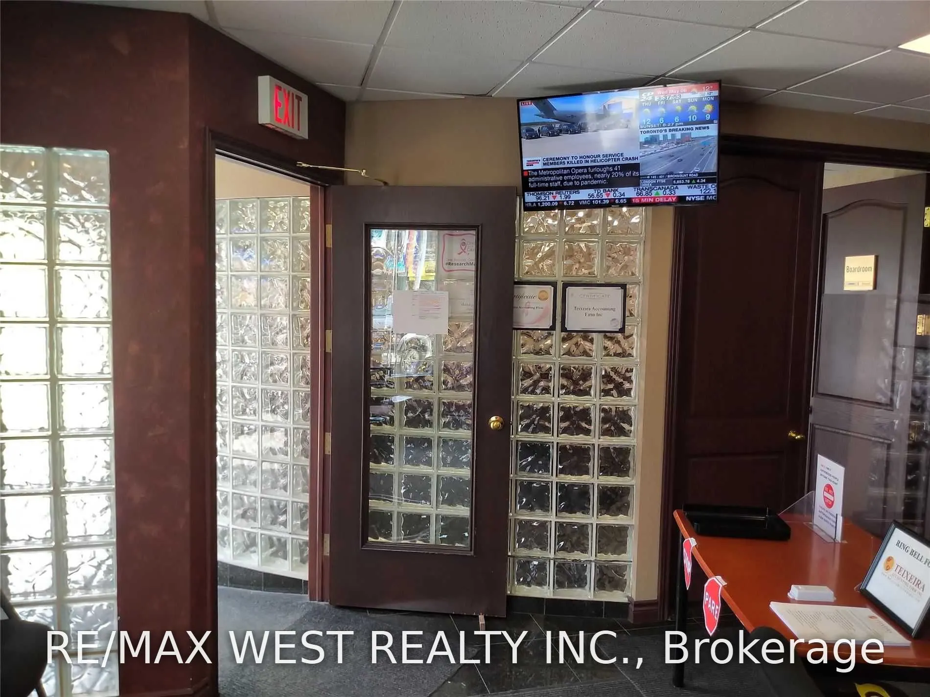 1015 Bloor Street W #2nd Flr NE