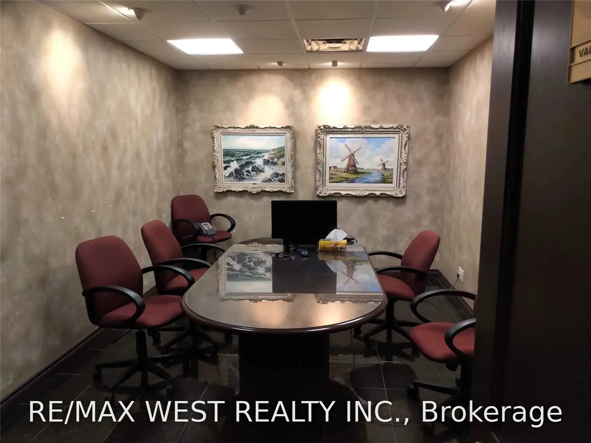 1015 Bloor Street W #2nd Flr NE