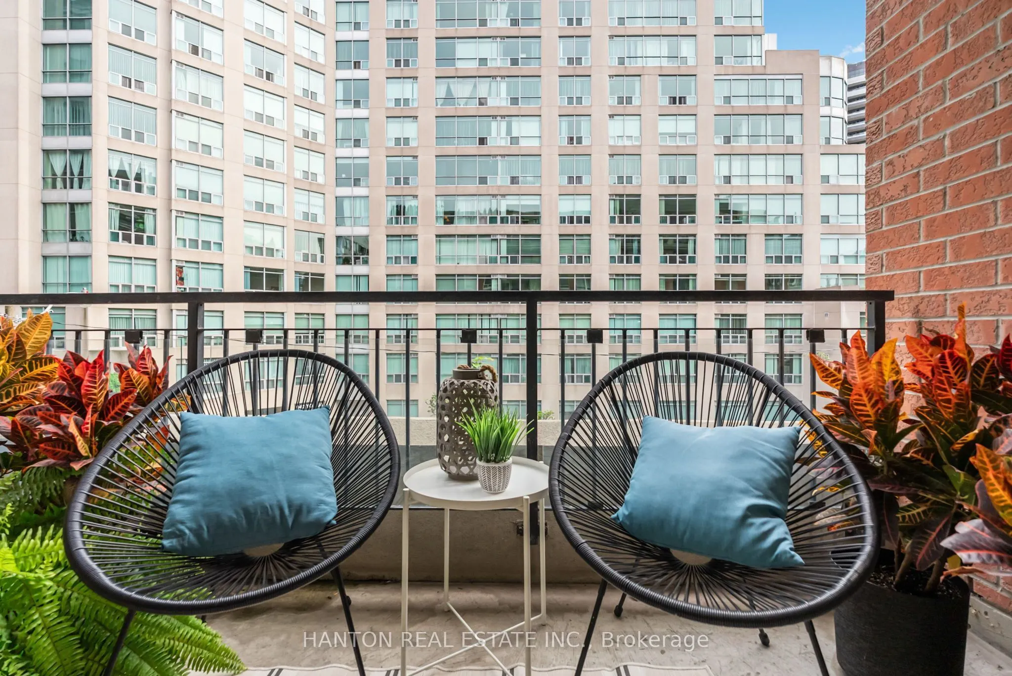77 Mcmurrich Street #313