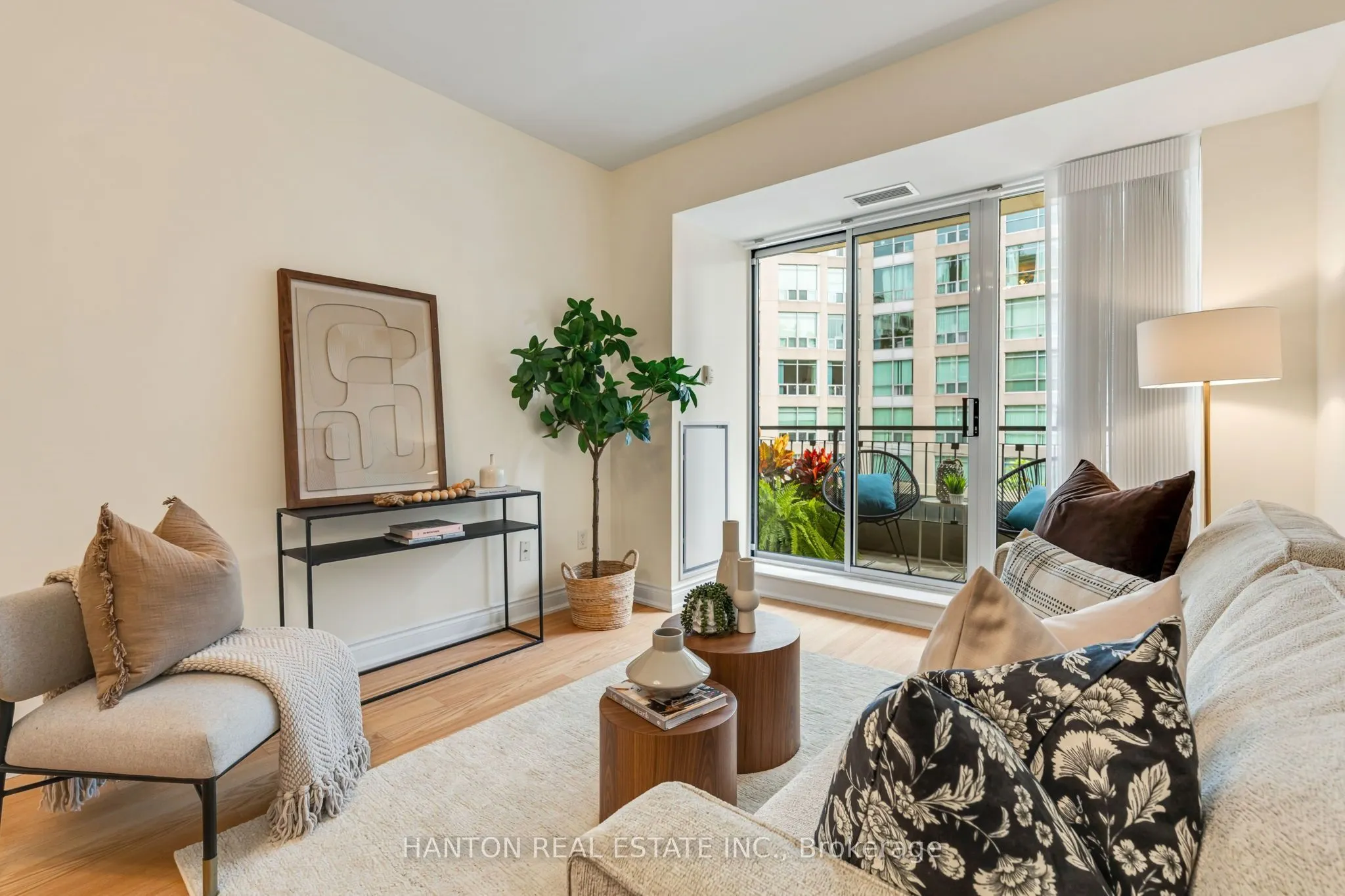 77 Mcmurrich Street #313