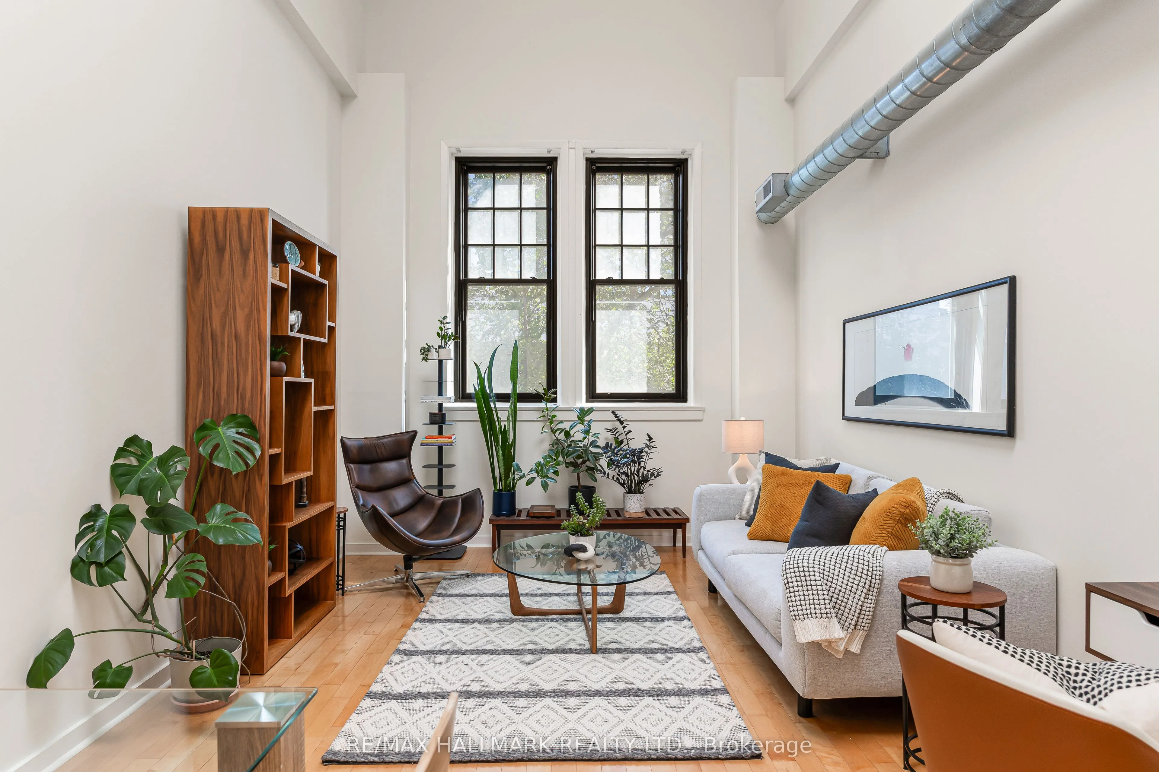 394 Euclid Avenue #205