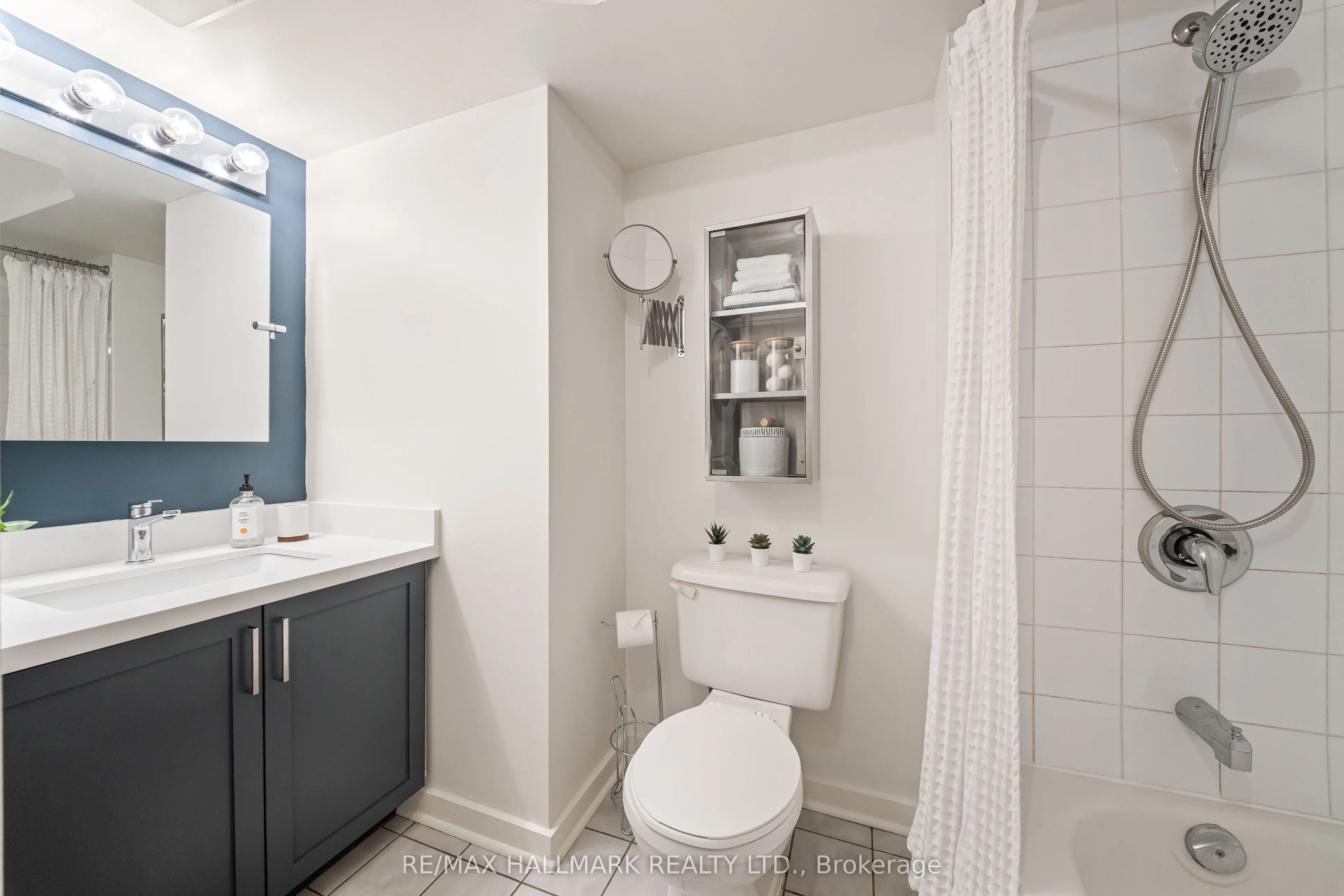 394 Euclid Avenue #205