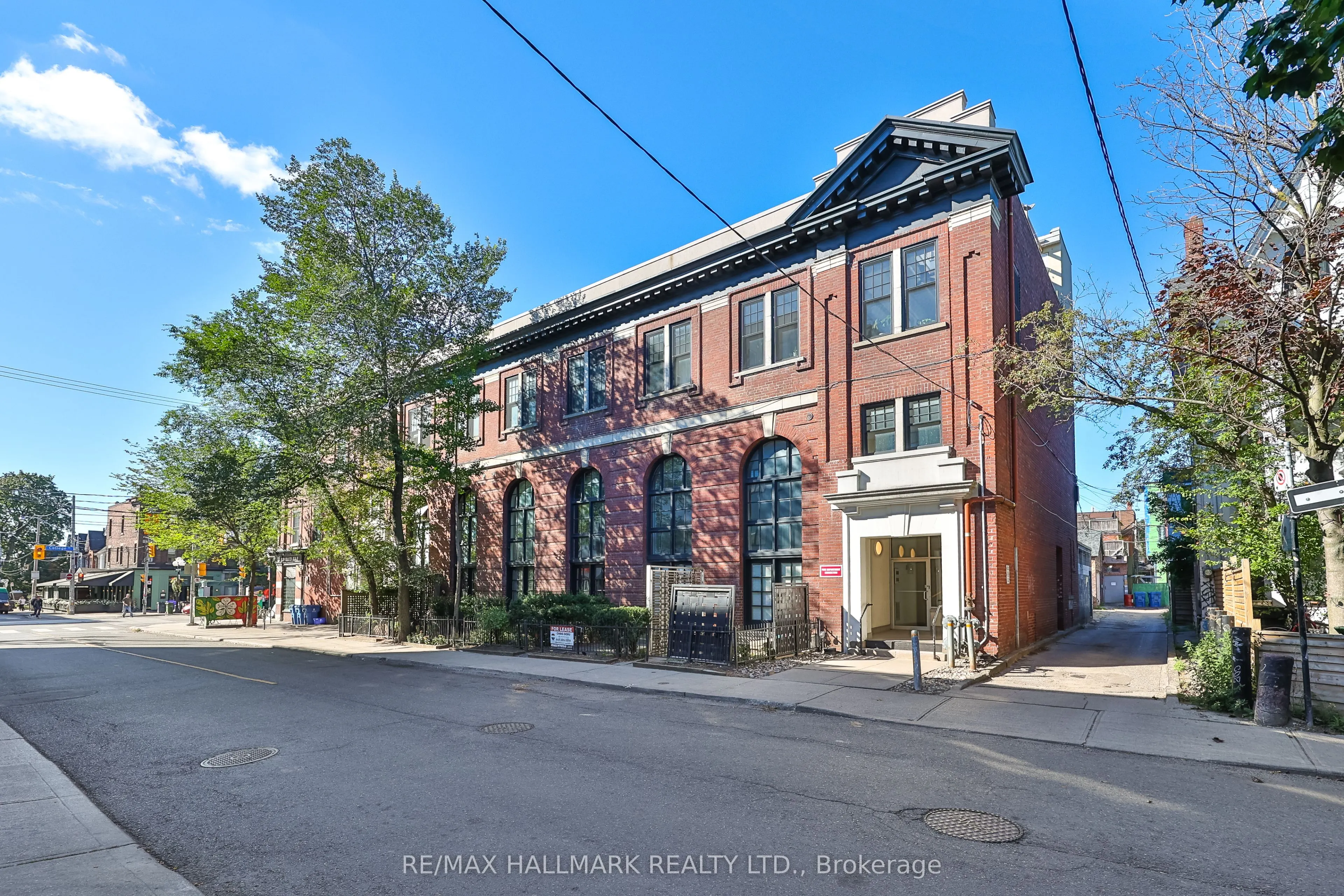 394 Euclid Avenue #205