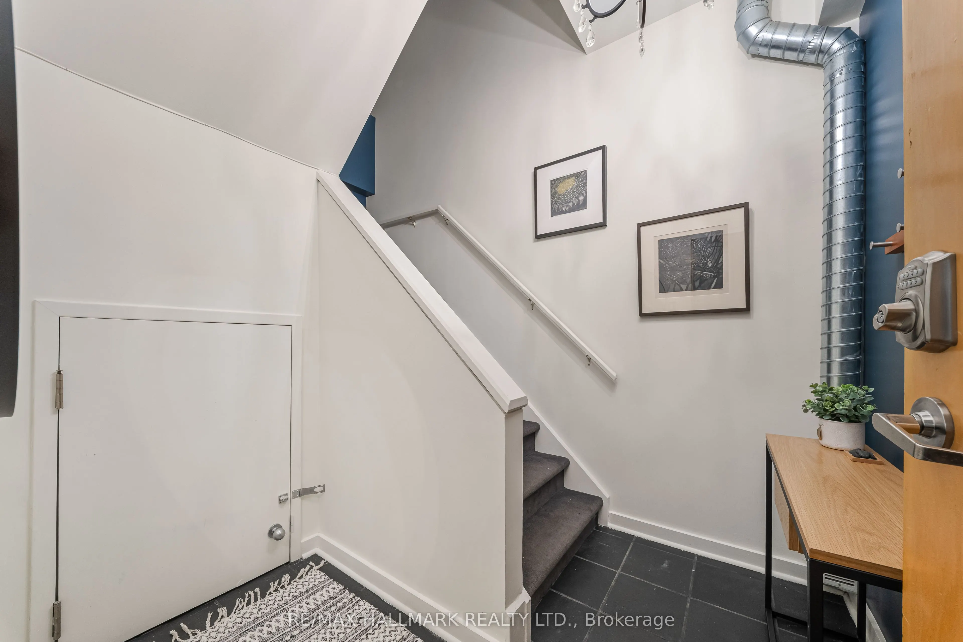 394 Euclid Avenue #205