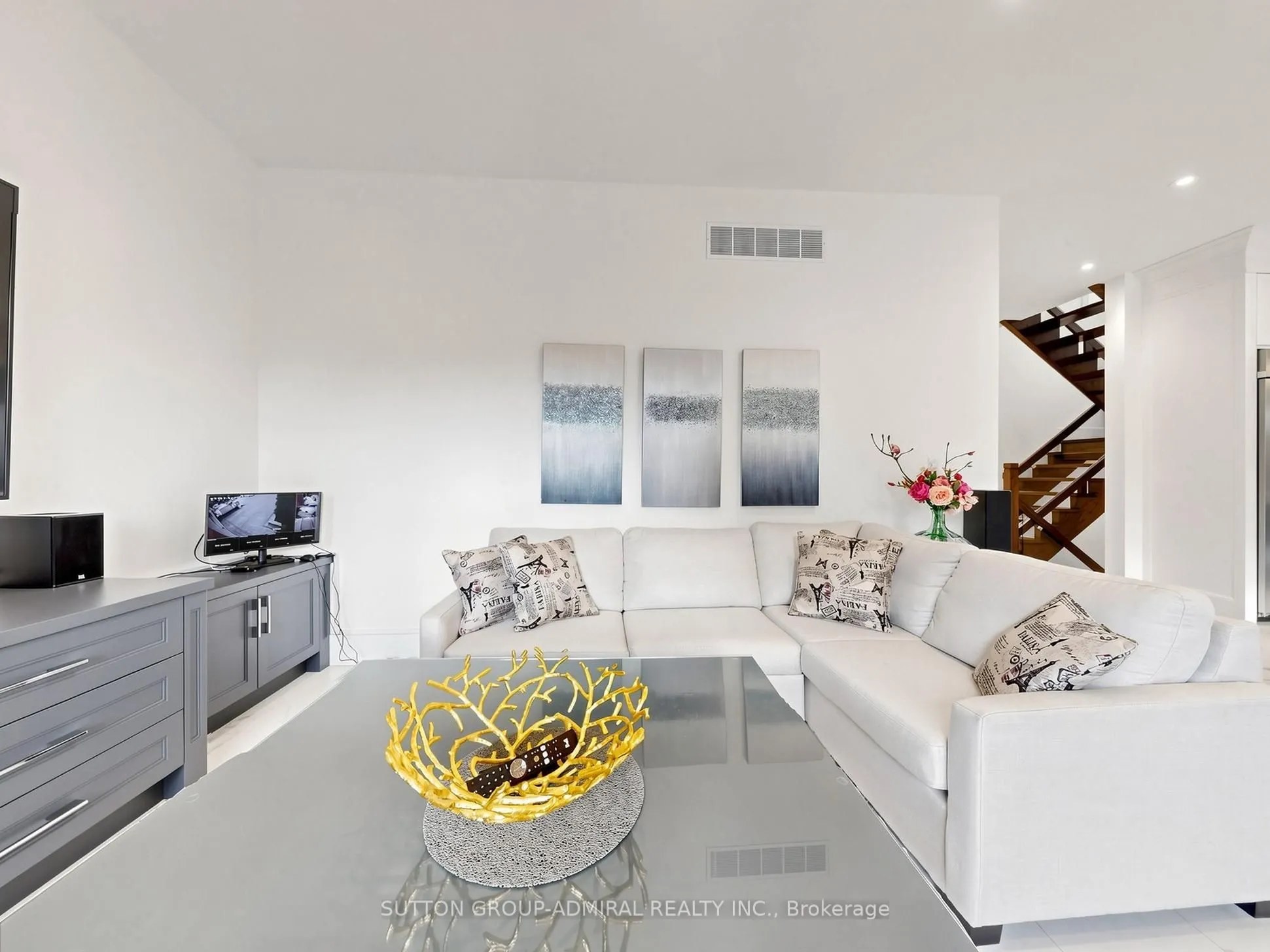 18 Dunsmore Gardens
