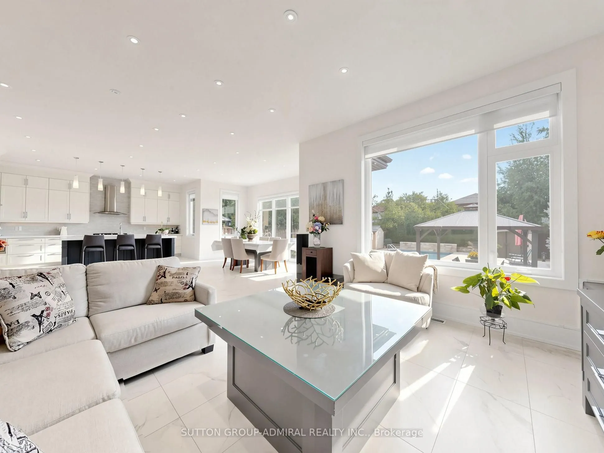18 Dunsmore Gardens