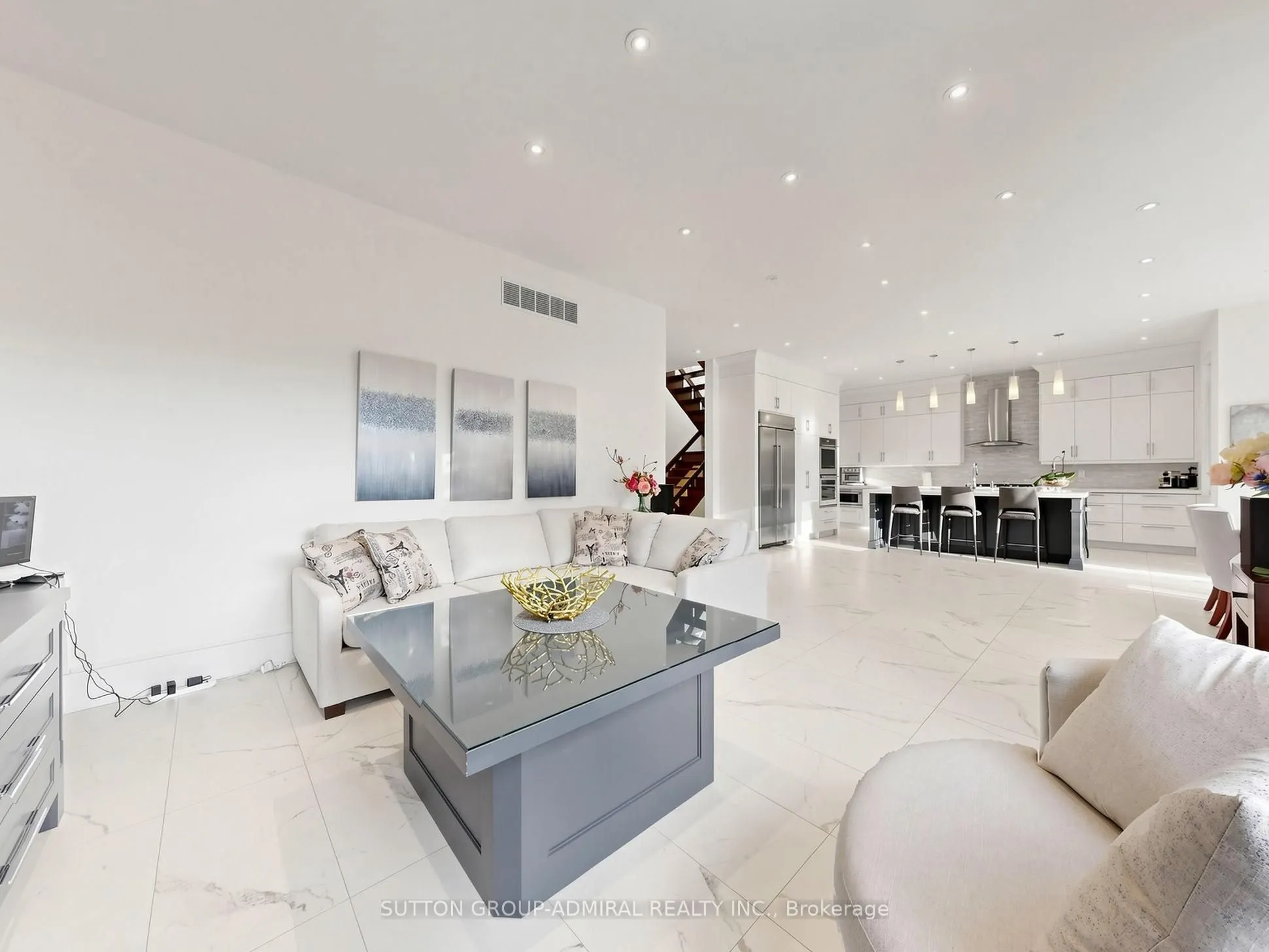 18 Dunsmore Gardens