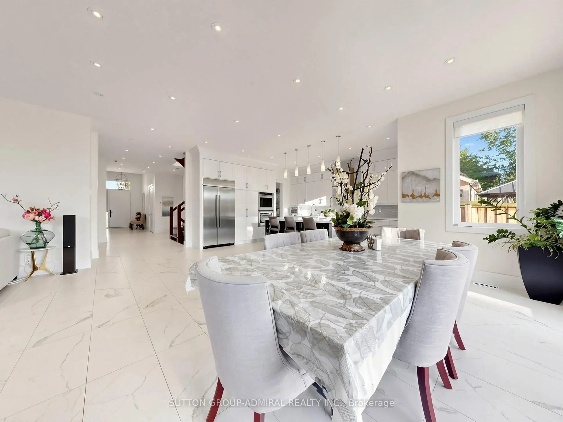 18 Dunsmore Gardens