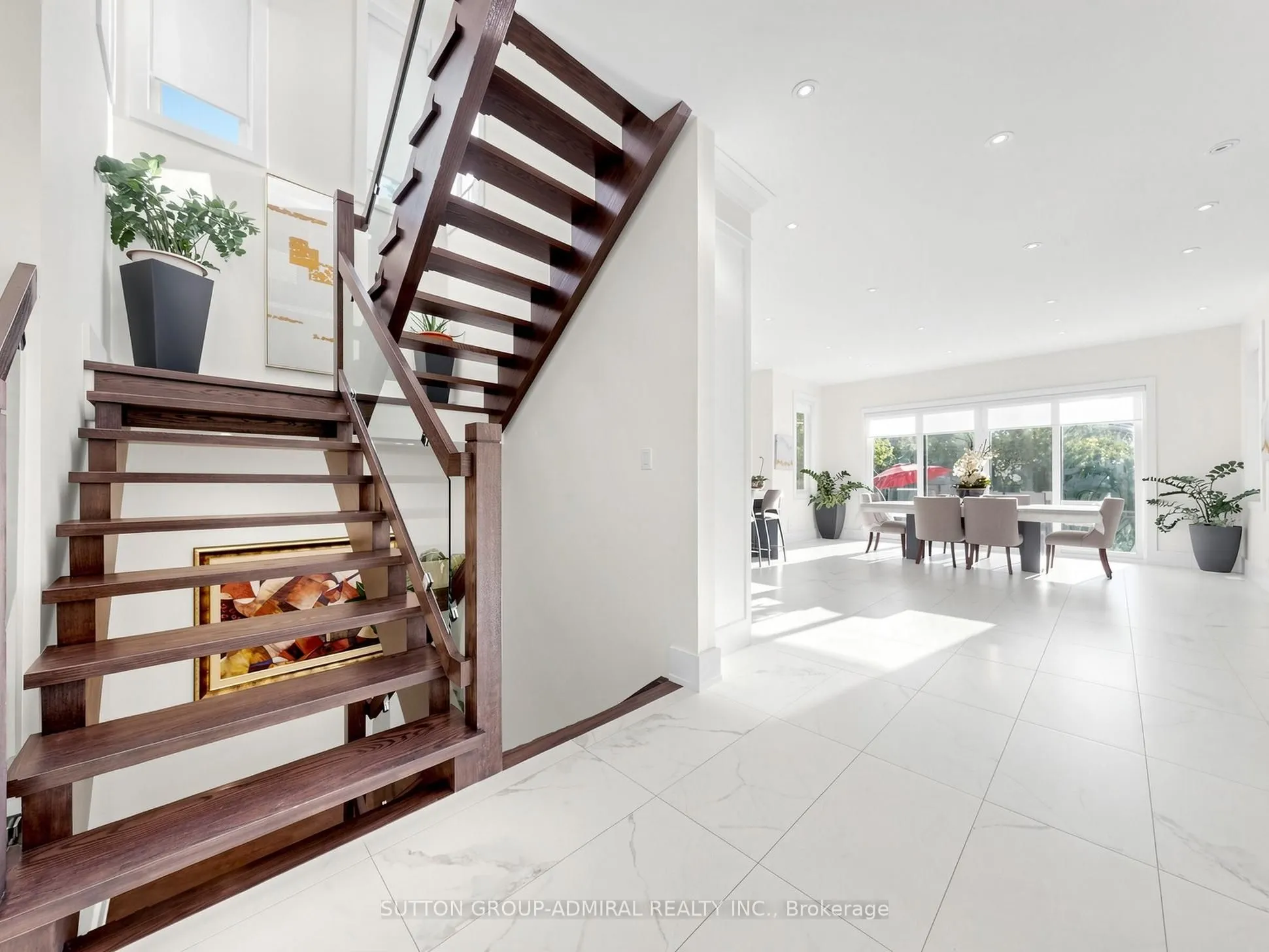 18 Dunsmore Gardens