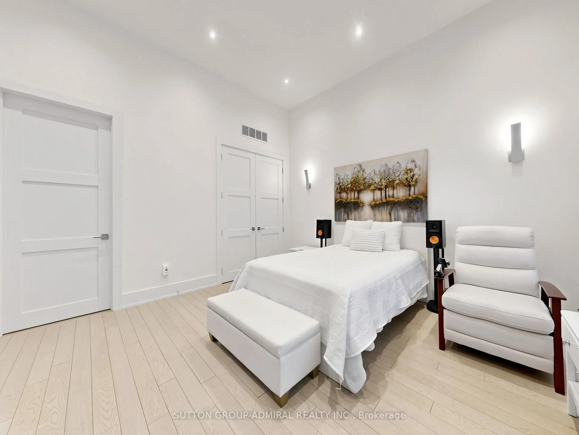 18 Dunsmore Gardens